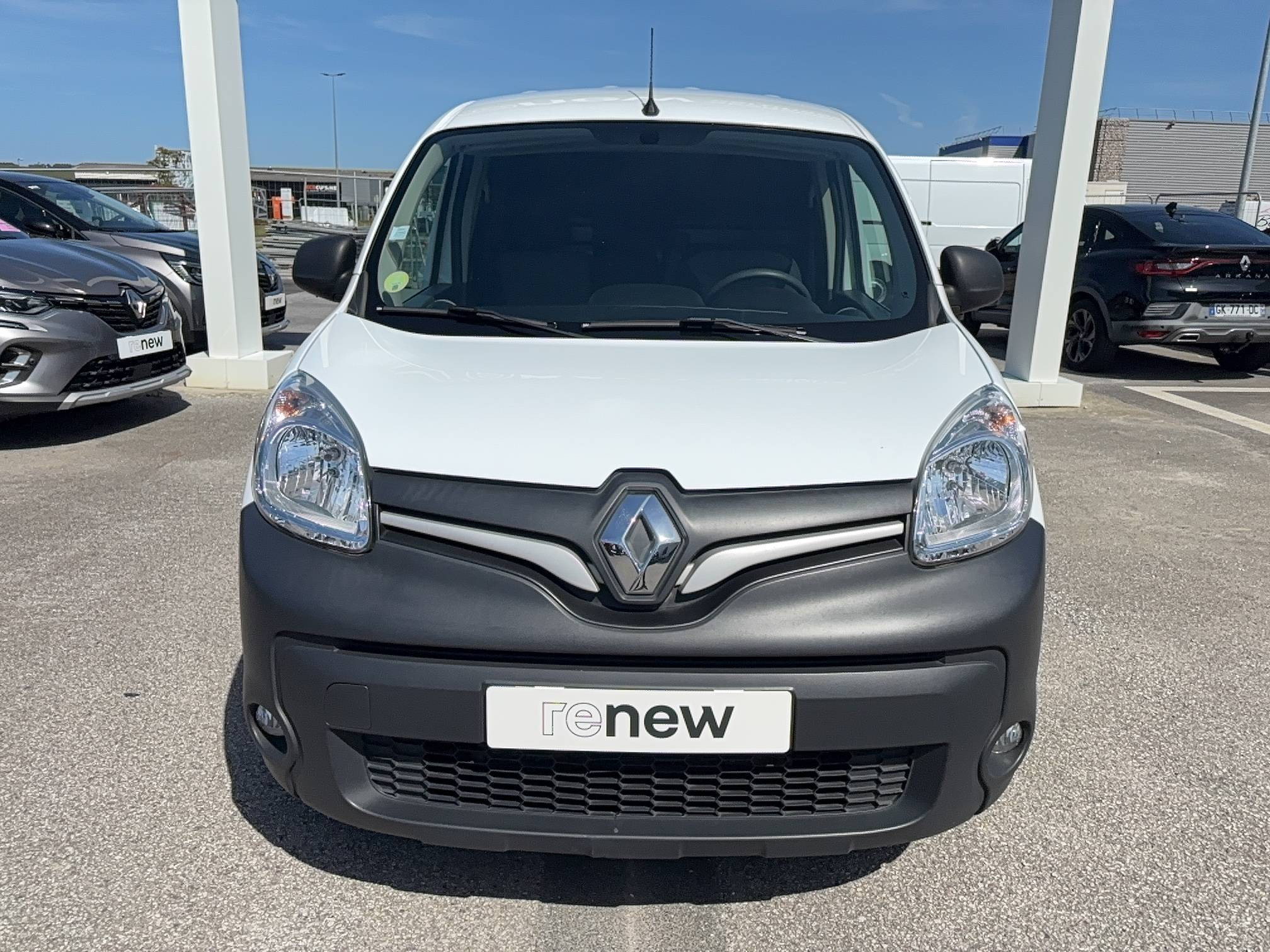 Vente en ligne Renault Kangoo Express  BLUE DCI 80 au prix de 12 290 €