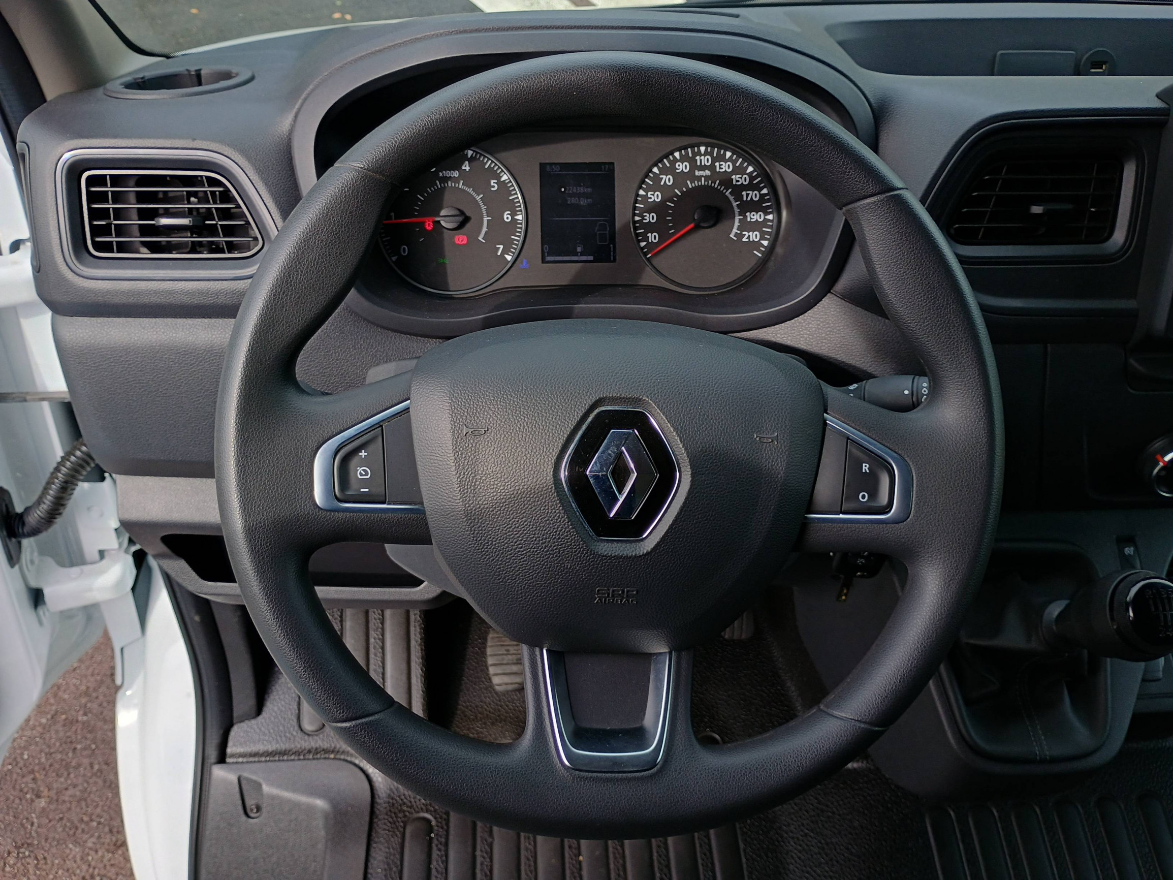 Vente en ligne Renault Master Fourgon MASTER FGN TRAC F3500 L2H2 BLUE DCI 135 au prix de 25 990 €