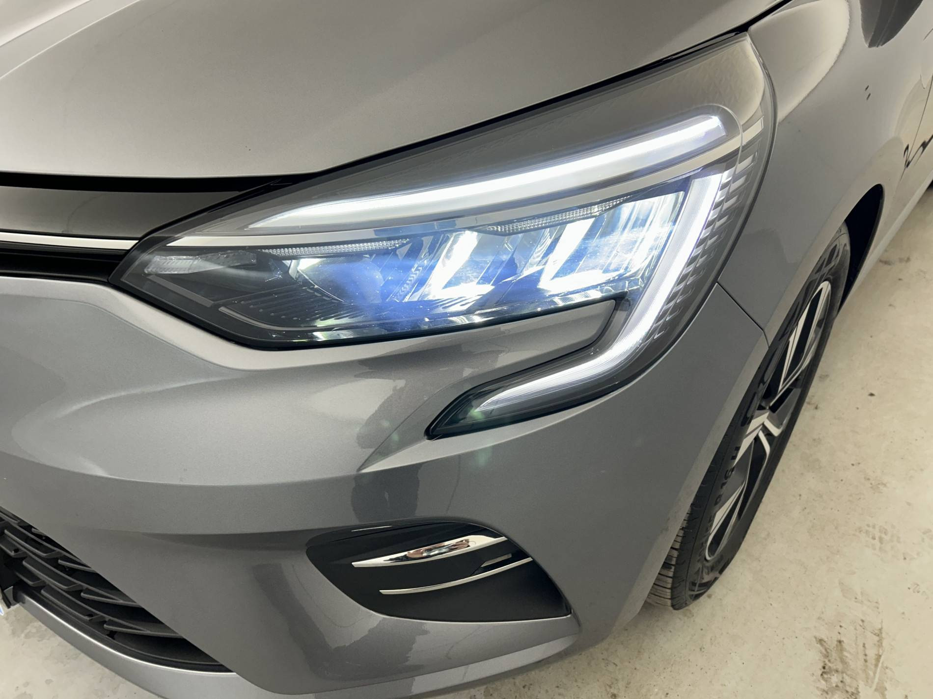 Vente en ligne Renault Clio 5 Clio TCe 90 au prix de 14 990 €