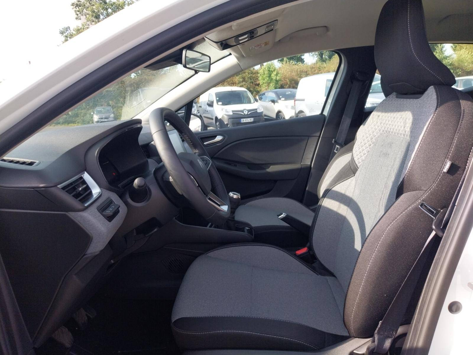 Vente en ligne Renault Clio 5 Clio Blue dCi 100 ch GSR2 au prix de 17 990 €