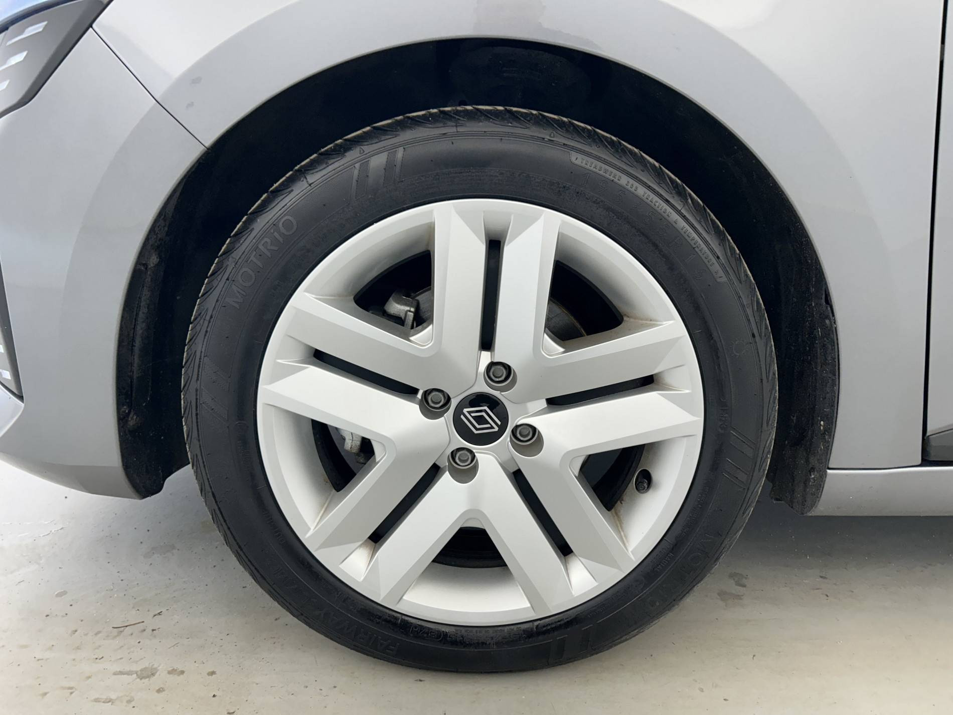 Vente en ligne Renault Clio 5 Clio E-Tech full hybrid 145 ch GSR2 au prix de 19 290 €