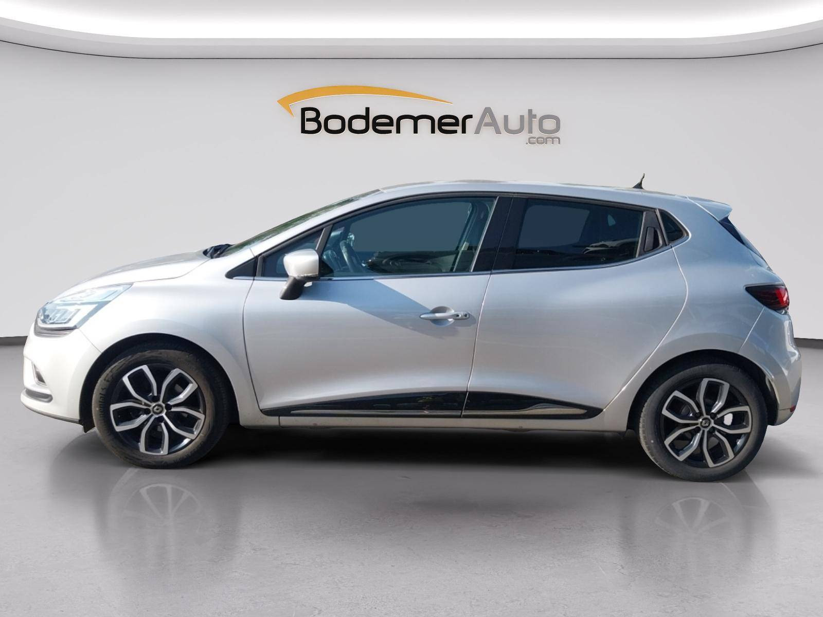 Vente en ligne Renault Clio 4 Clio TCe 90 E6C au prix de 10 990 €
