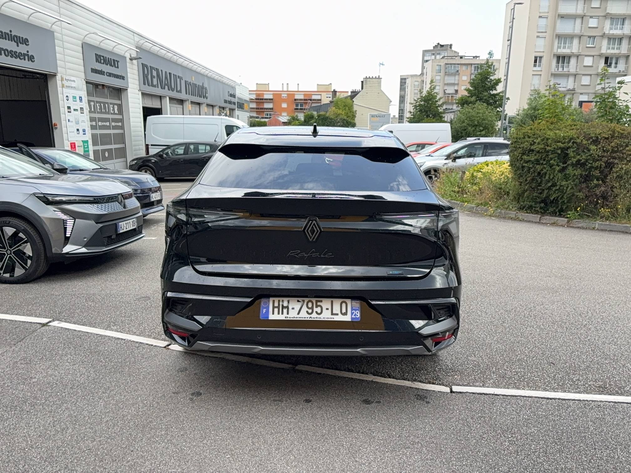 Vente en ligne Renault Rafale  E-Tech full hybrid 200 ch au prix de 49 490 €