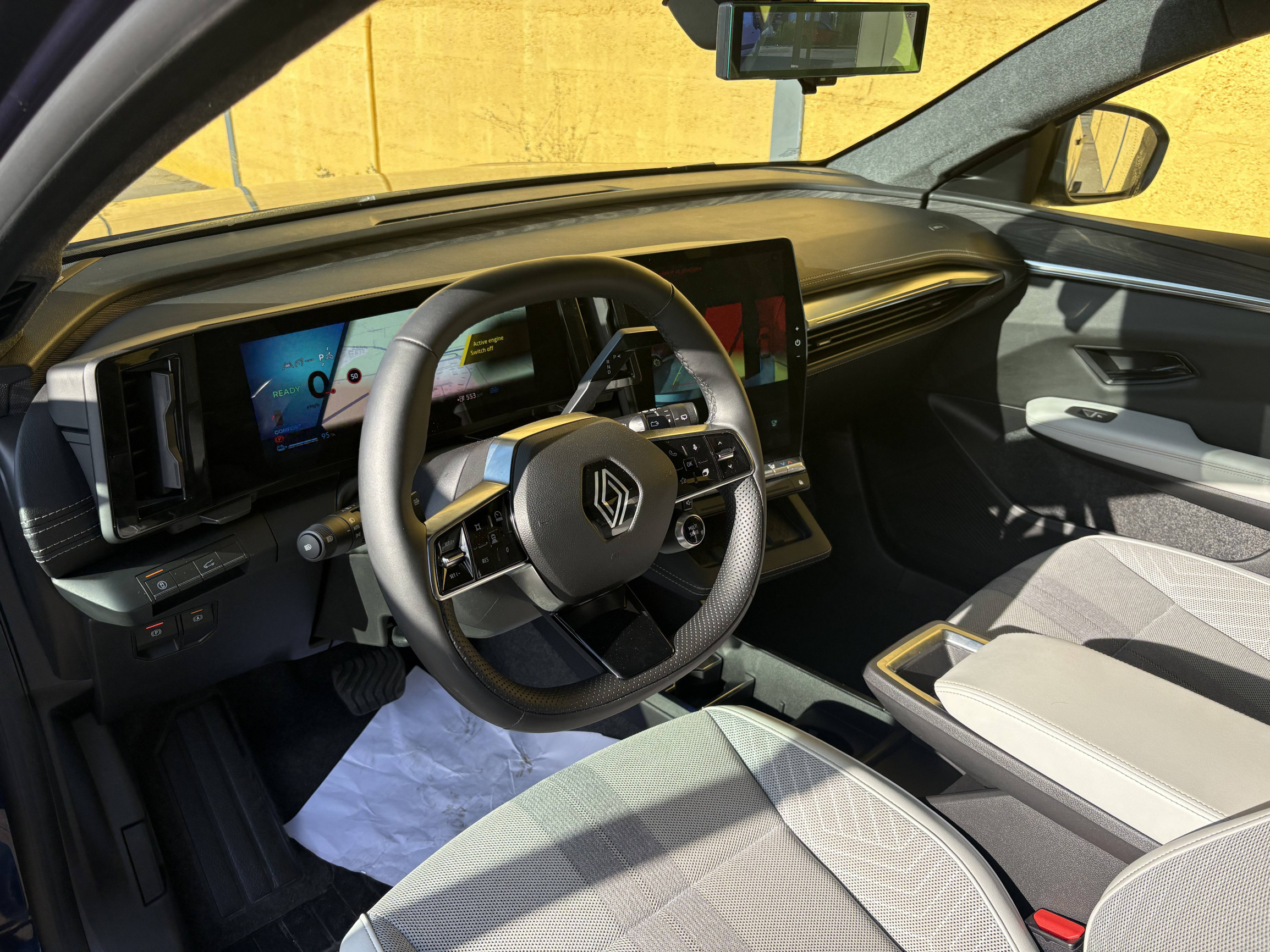 Vente en ligne Renault Scenic E-Tech Scenic E-Tech électrique 220 ch grande autonomie au prix de 40 990 €