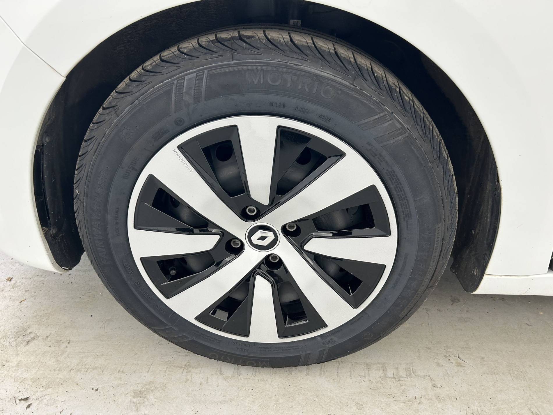 Vente en ligne Renault Clio 5 Clio TCe 90 au prix de 13 990 €