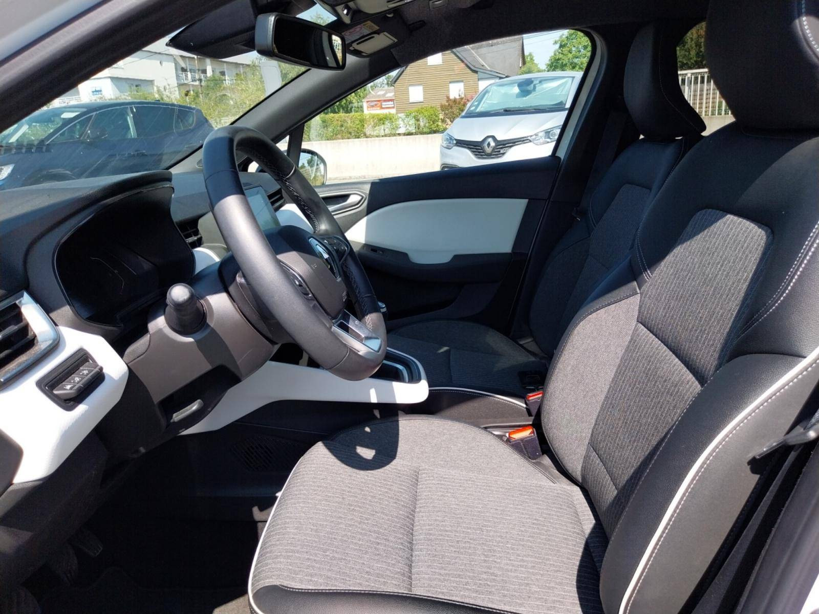Vente en ligne Renault Clio 5 Clio TCe 90 au prix de 14 950 €