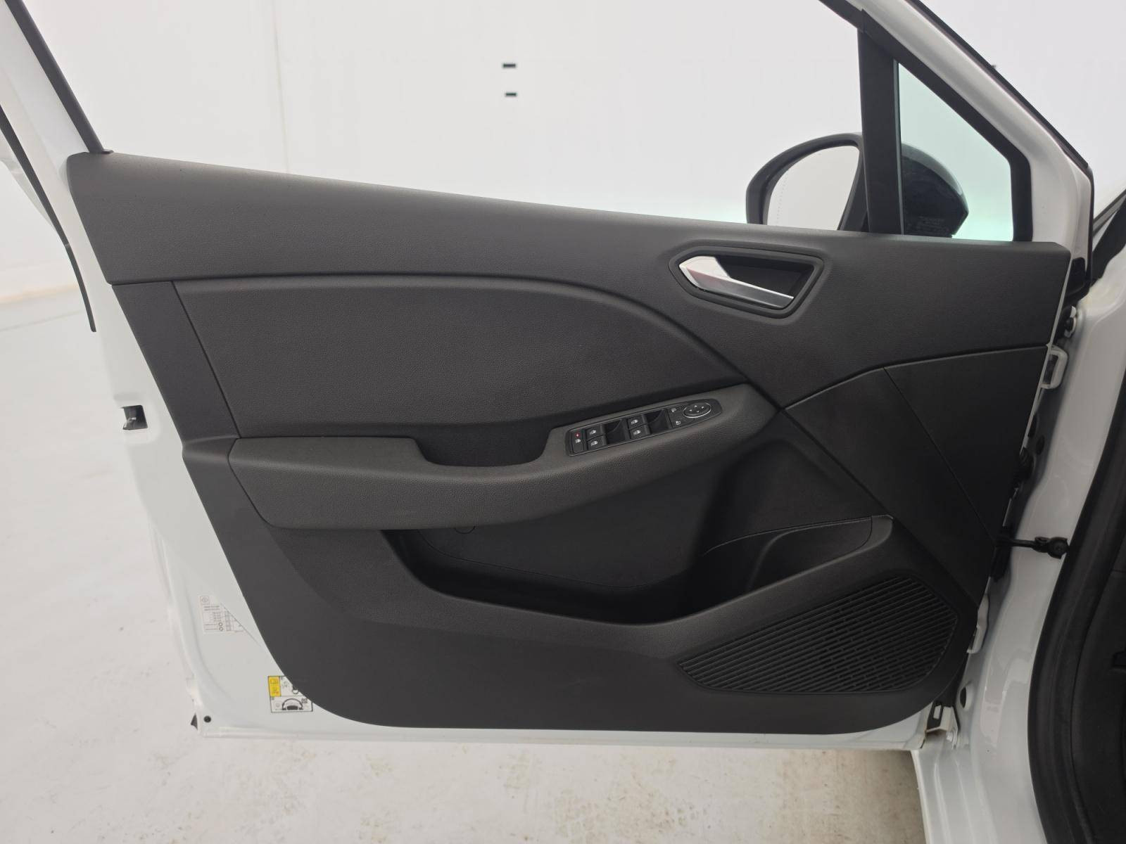 Vente en ligne Renault Clio 5 Clio TCe 90 au prix de 13 750 €