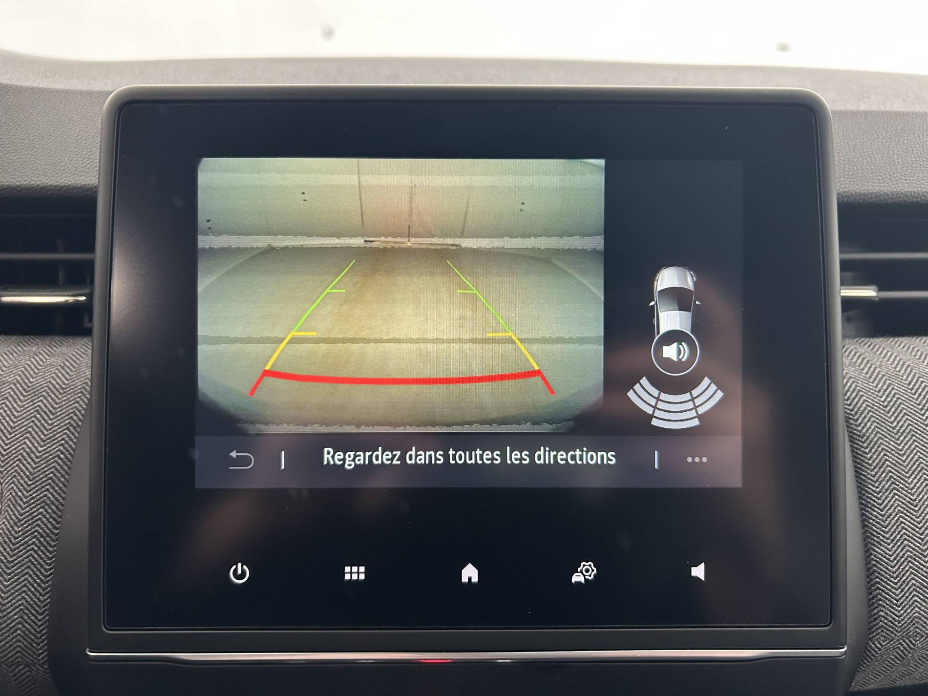 Vente en ligne Renault Clio 5 Clio E-Tech full hybrid 145 au prix de 18 700 €