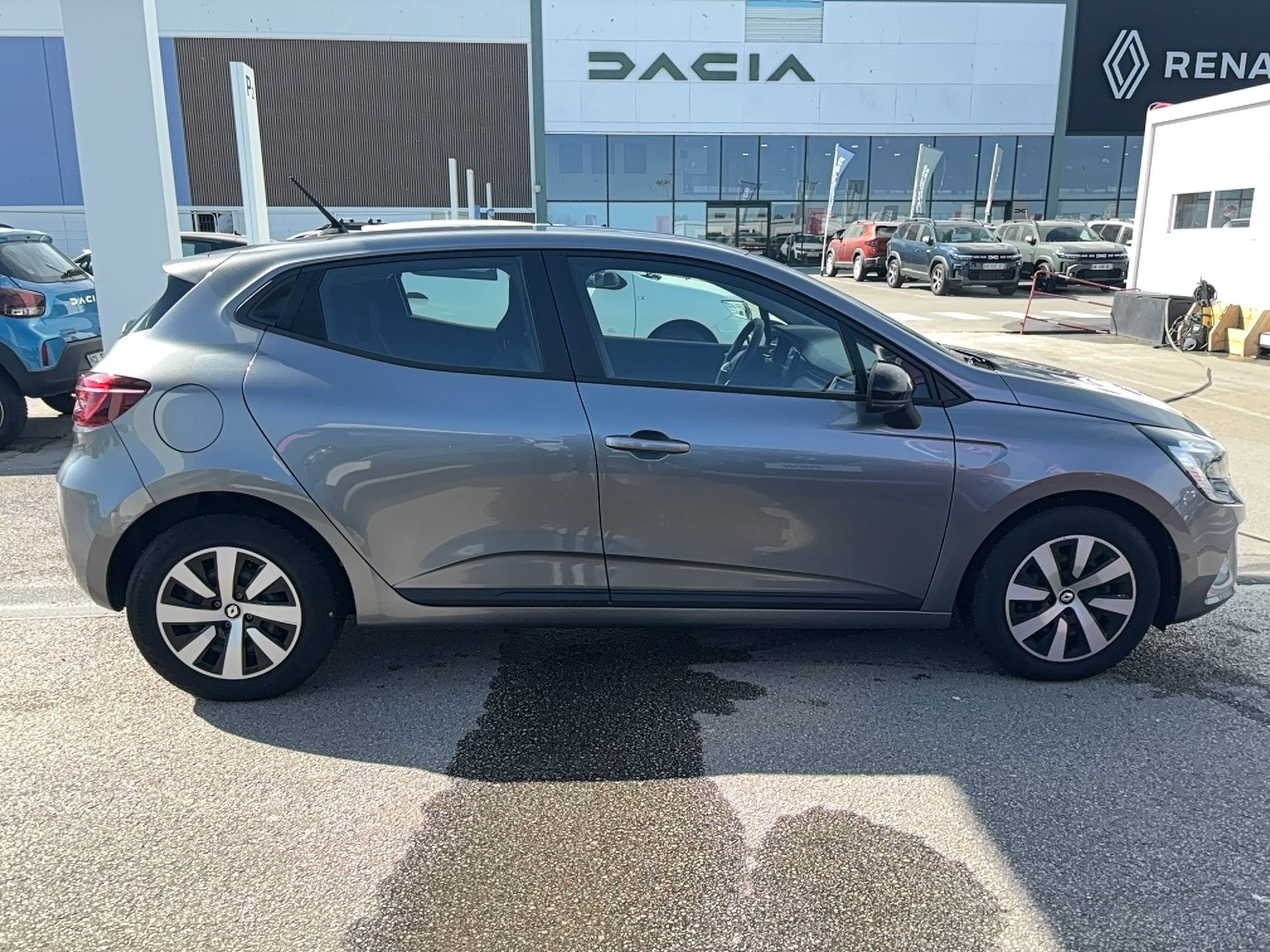 Vente en ligne Renault Clio 5 Clio TCe 90 au prix de 12 990 €