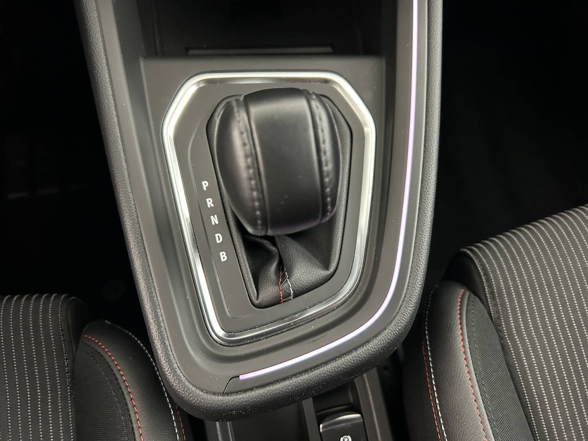 Vente en ligne Renault Clio 5 Clio E-Tech hybride 145 au prix de 17 490 €