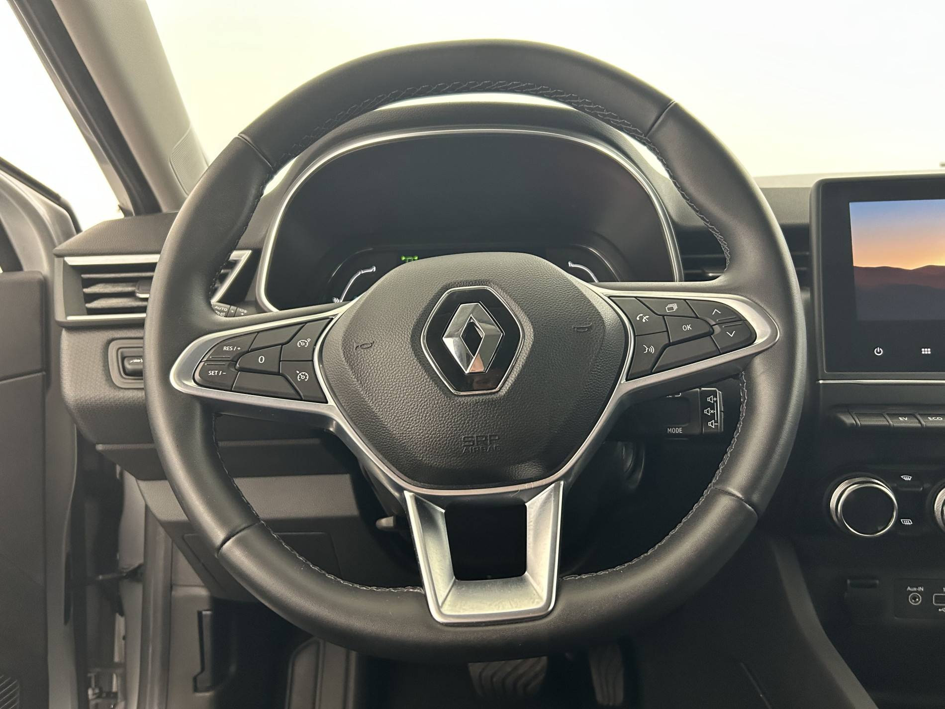 Vente en ligne Renault Clio 5 Clio E-Tech 140 - 21 au prix de 13 990 €