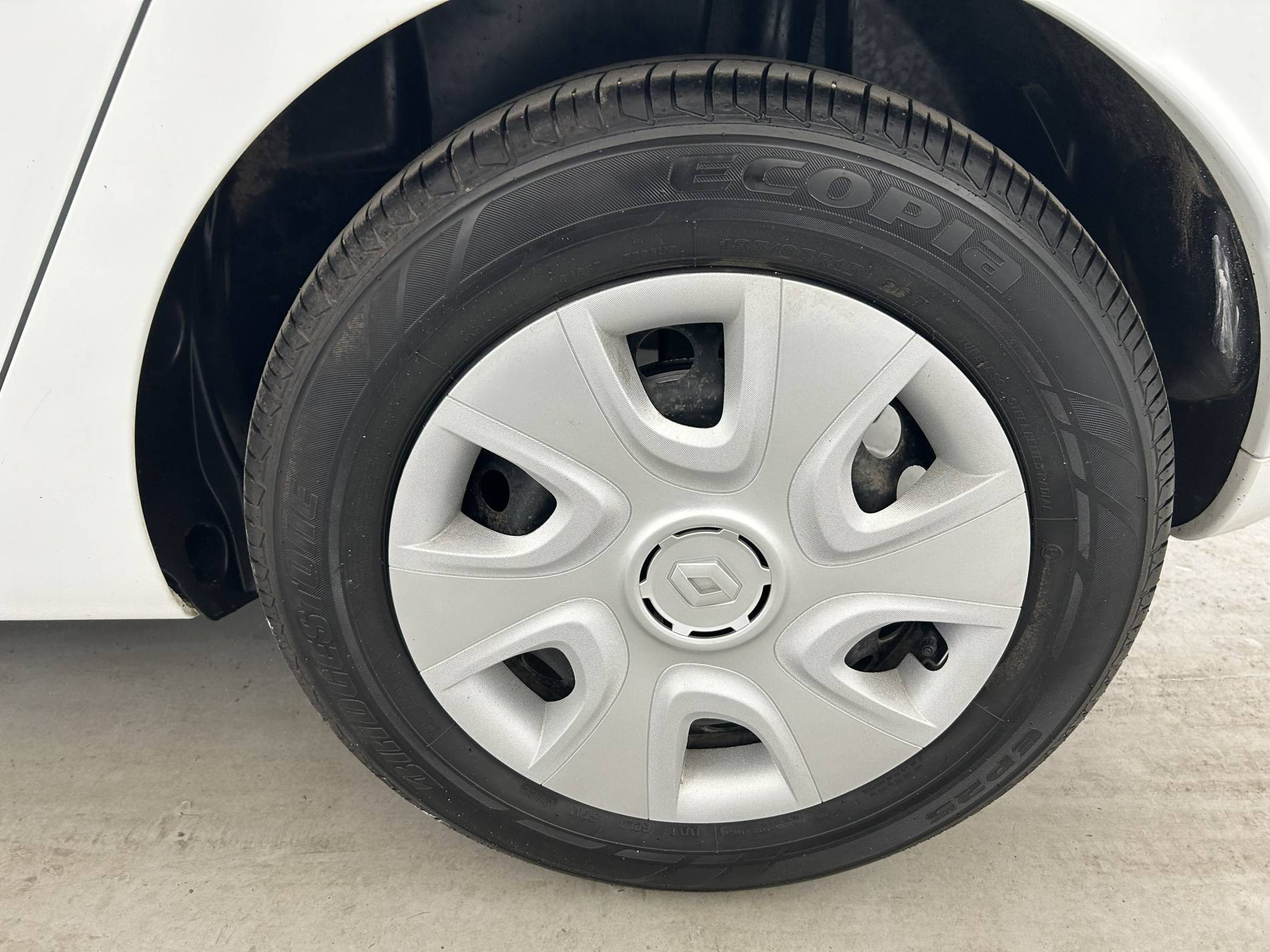 Vente en ligne Renault Clio 4 CLIO SOCIETE DCI 75 ENERGY au prix de 7 790 €