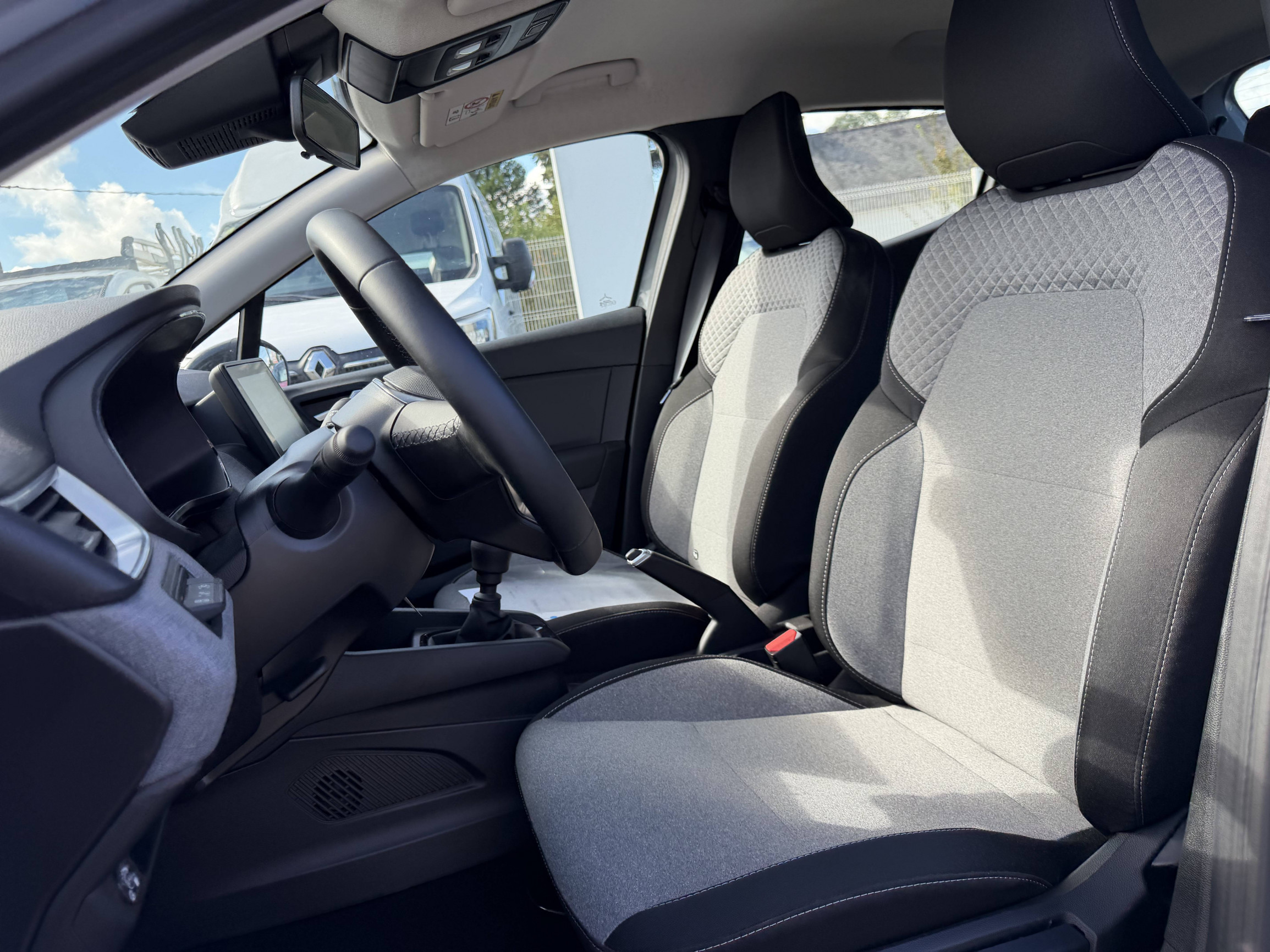 Vente en ligne Renault Clio 5 Clio Eco-G 100 ch GSR2 au prix de 15 990 €