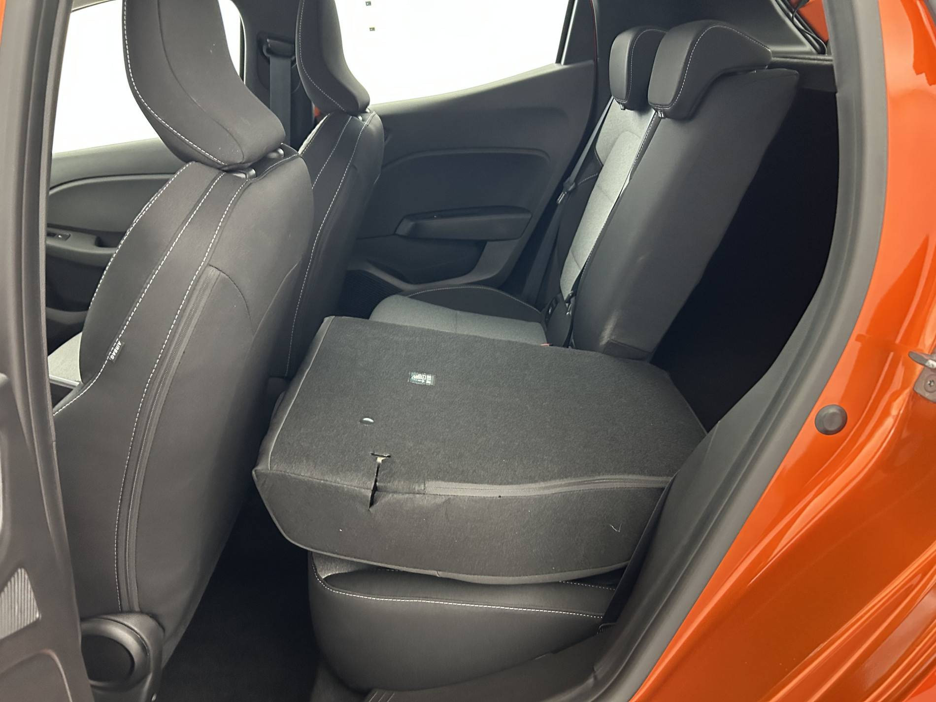 Vente en ligne Renault Clio 5 Clio Blue dCi 100 ch GSR2 au prix de 16 990 €