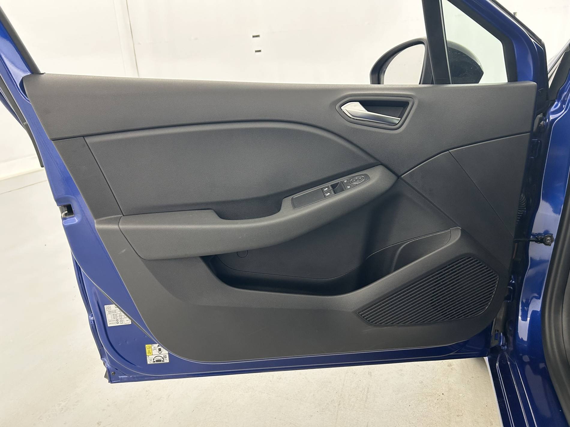 Vente en ligne Renault Clio 5 Clio TCe 90 au prix de 14 290 €