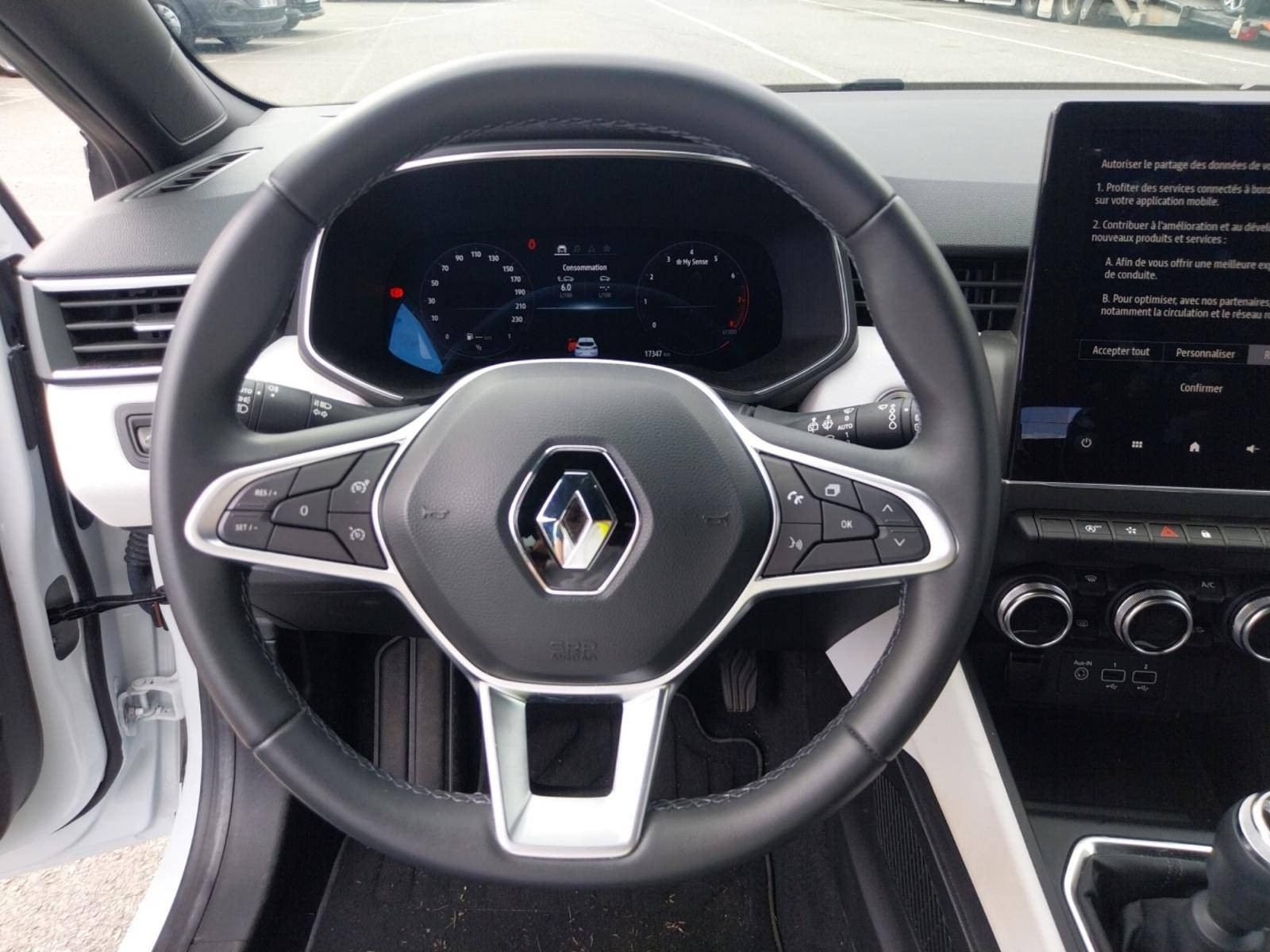 Vente en ligne Renault Clio 5 Clio TCe 90 - 21N au prix de 14 990 €