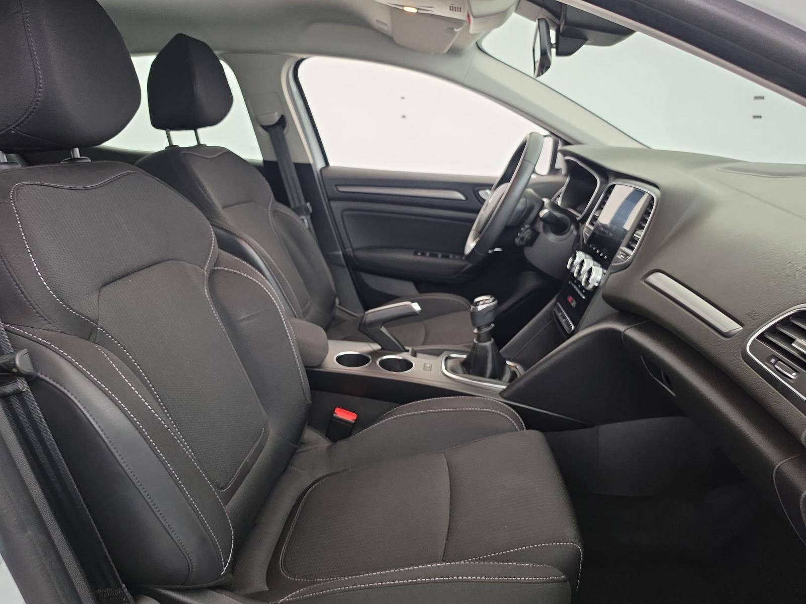 Vente en ligne Renault Megane 4 Mégane IV Berline Blue dCi 115 - 21N au prix de 14 790 €