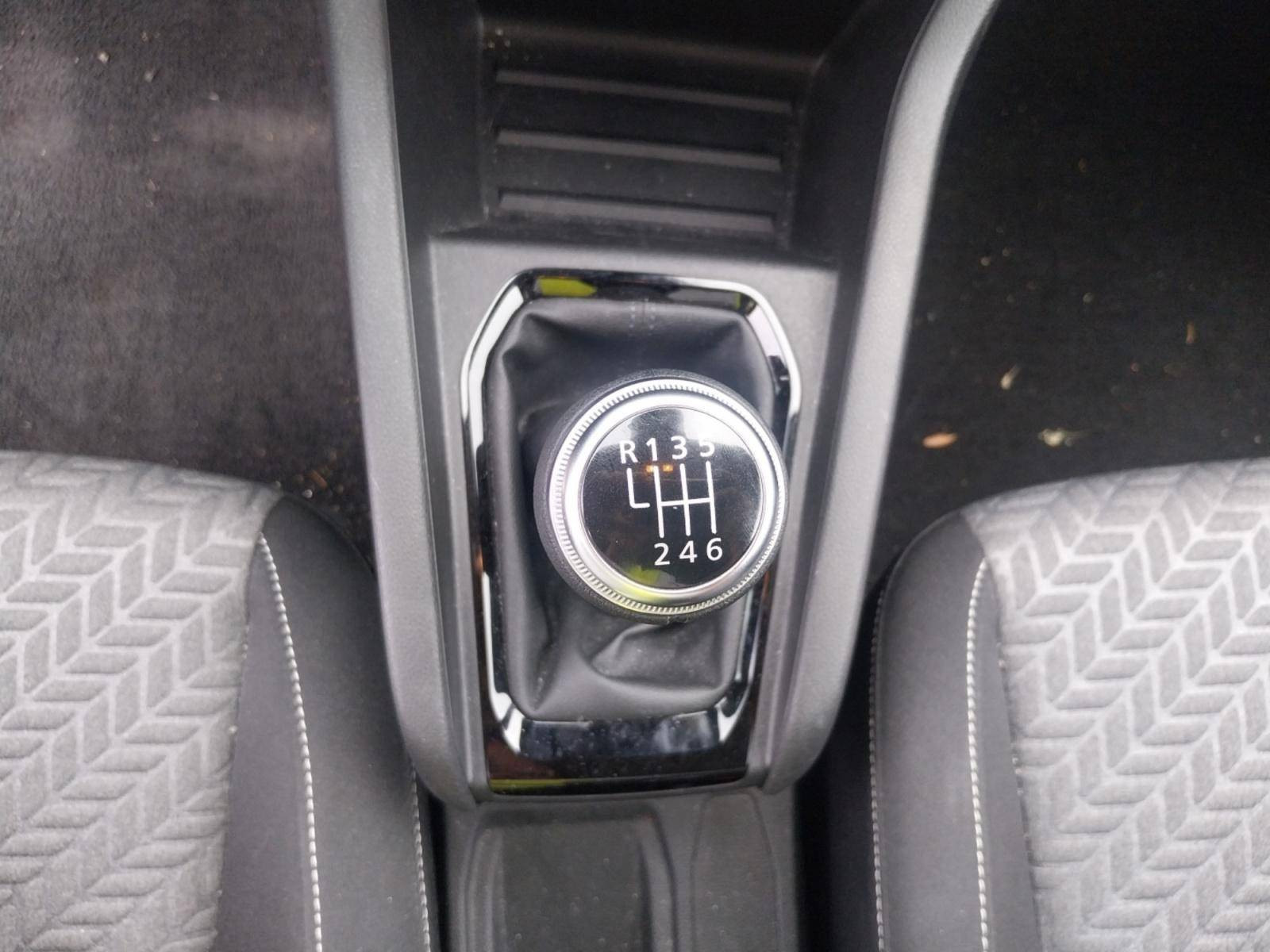 Vente en ligne Renault Clio 5 Clio TCe 90 au prix de 14 990 €