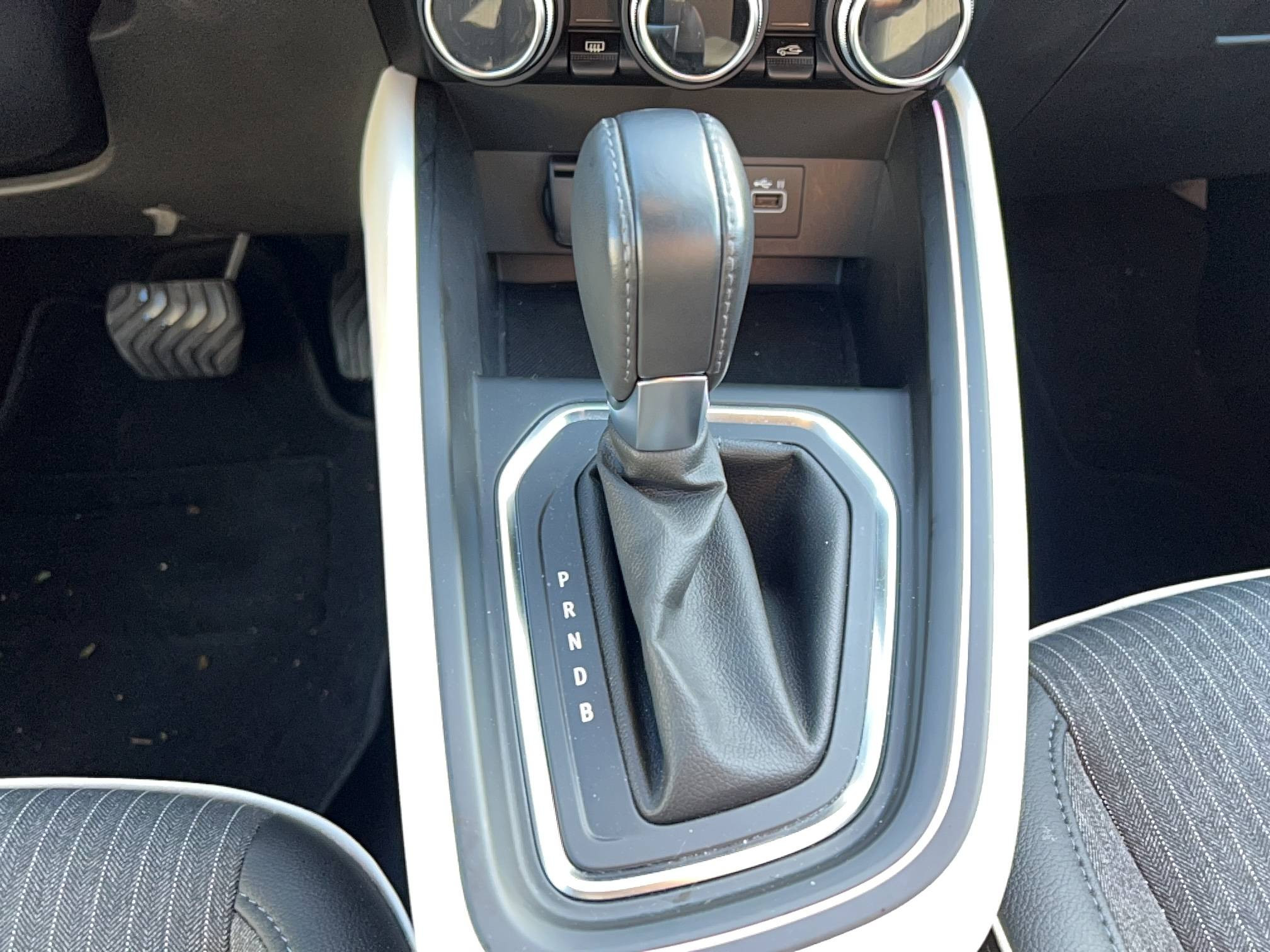 Vente en ligne Renault Clio 5 Clio E-Tech full hybrid 145 au prix de 18 450 €