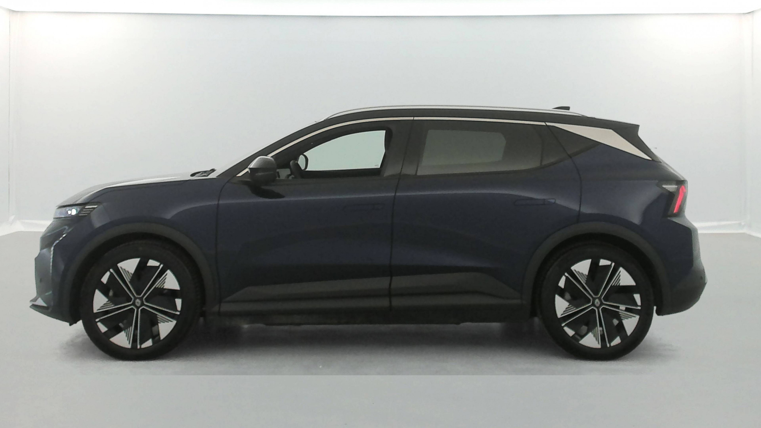 Vente en ligne Renault Scenic E-Tech Scenic E-Tech électrique 220 ch grande autonomie au prix de 36 991 €