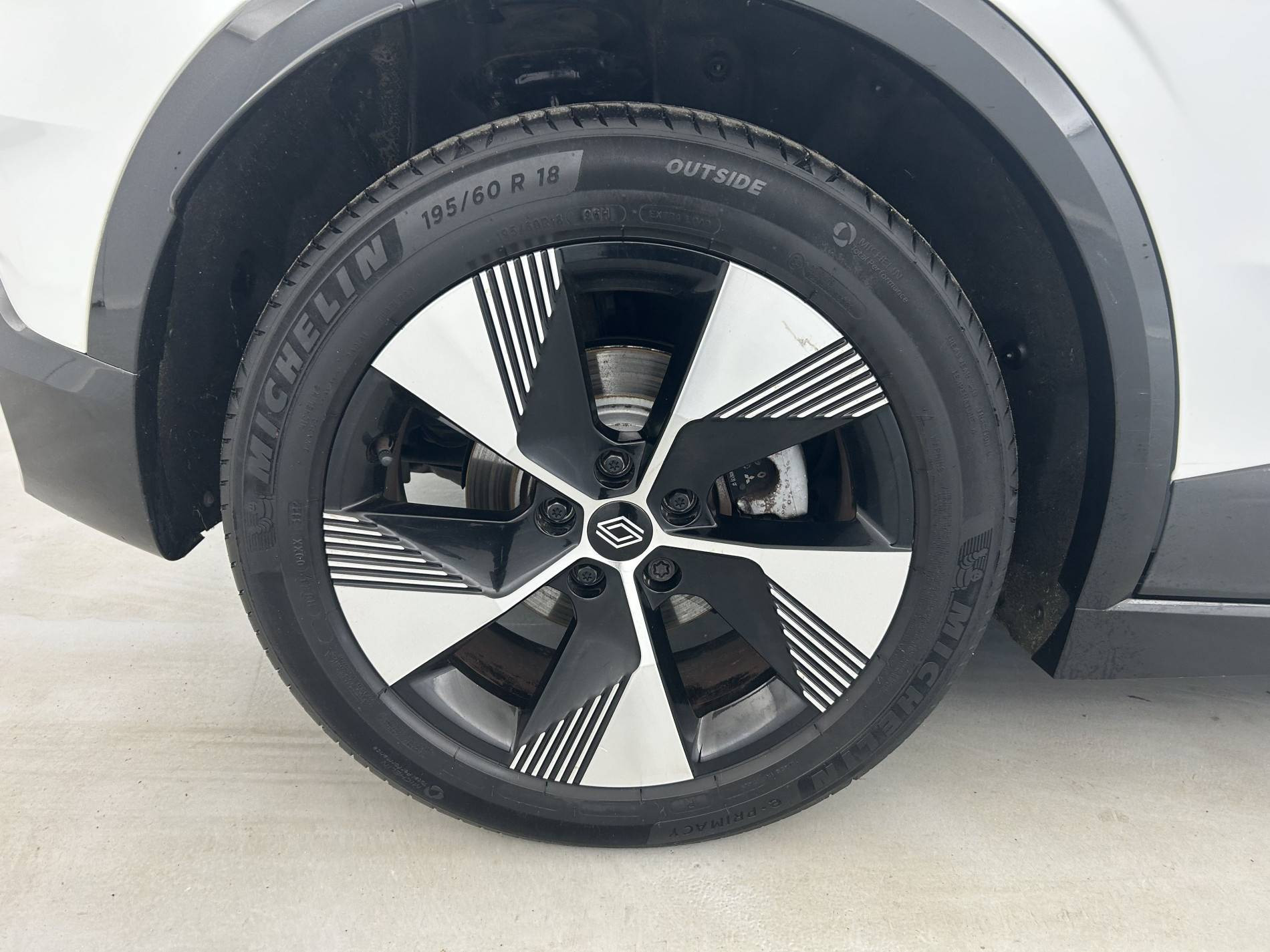 Vente en ligne Renault Megane E-Tech  EV40 130ch standard charge au prix de 18 790 €