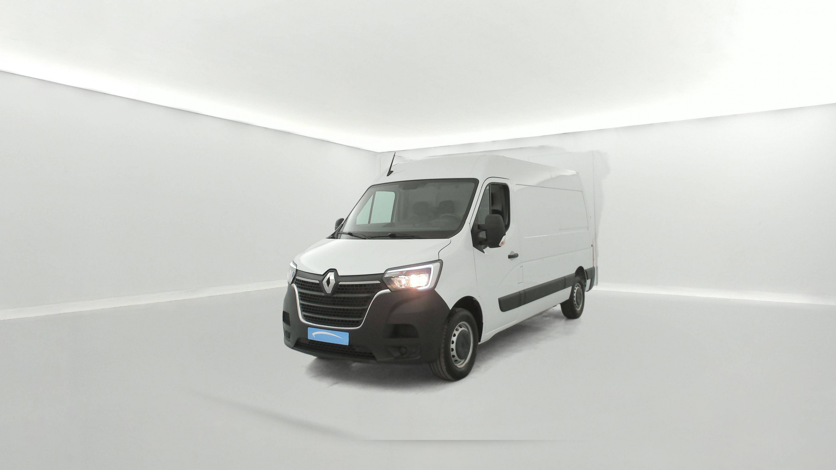 Renault Master Fourgon MASTER FGN TRAC F3500 L2H2 BLUE DCI 135 occasion de 2024 en vente à Pontivy