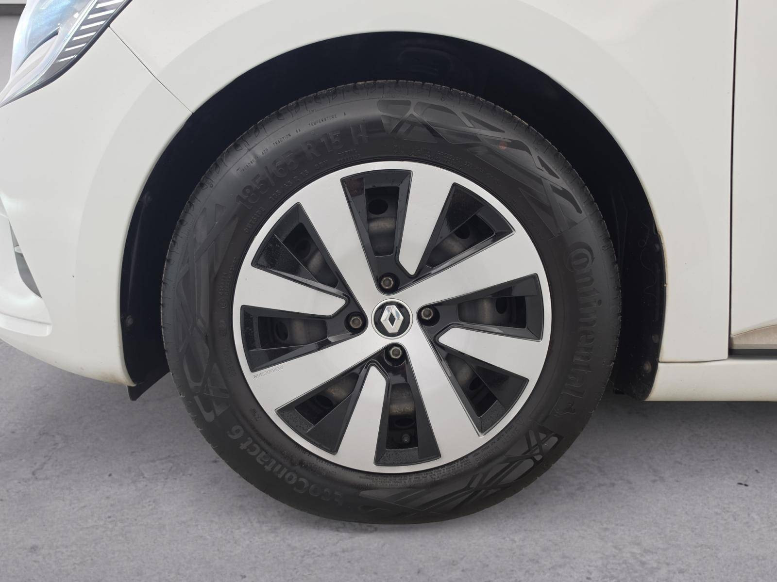 Vente en ligne Renault Clio 5 Clio TCe 90 au prix de 15 290 €