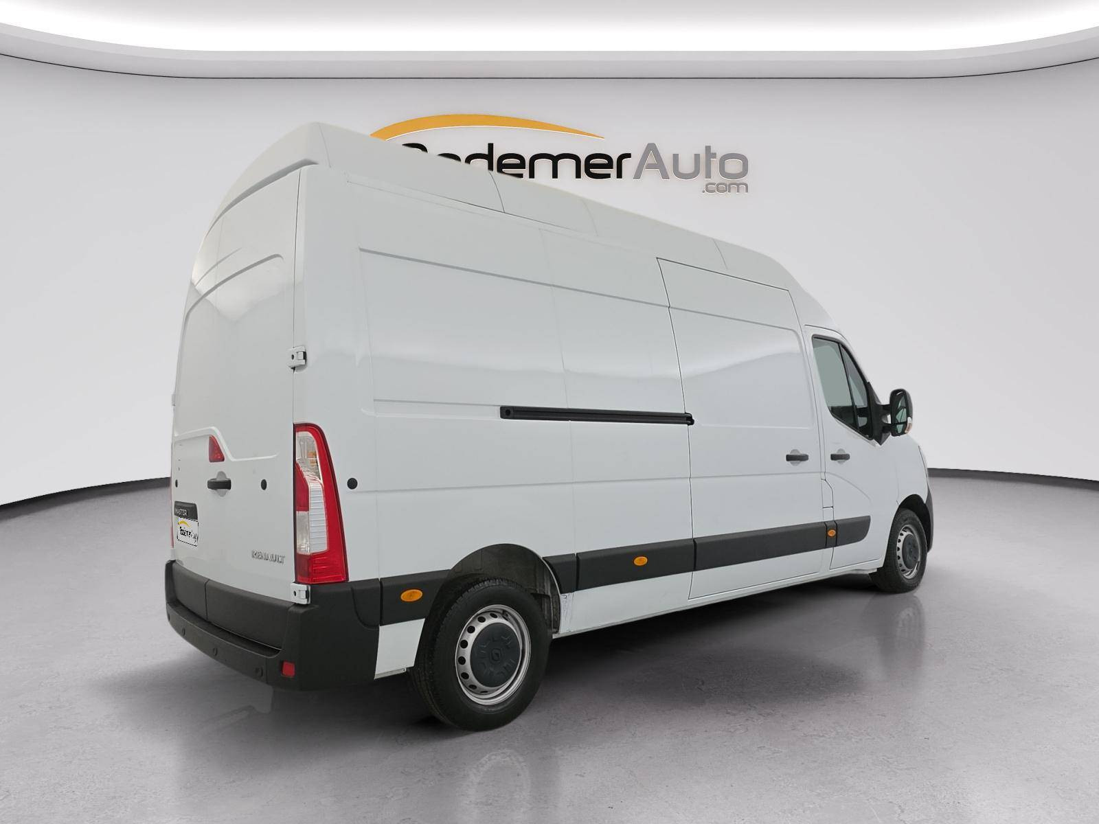 Vente en ligne Renault Master Fourgon MASTER FGN TRAC F3500 L3H3 BLUE DCI 135 au prix de 24 900 €
