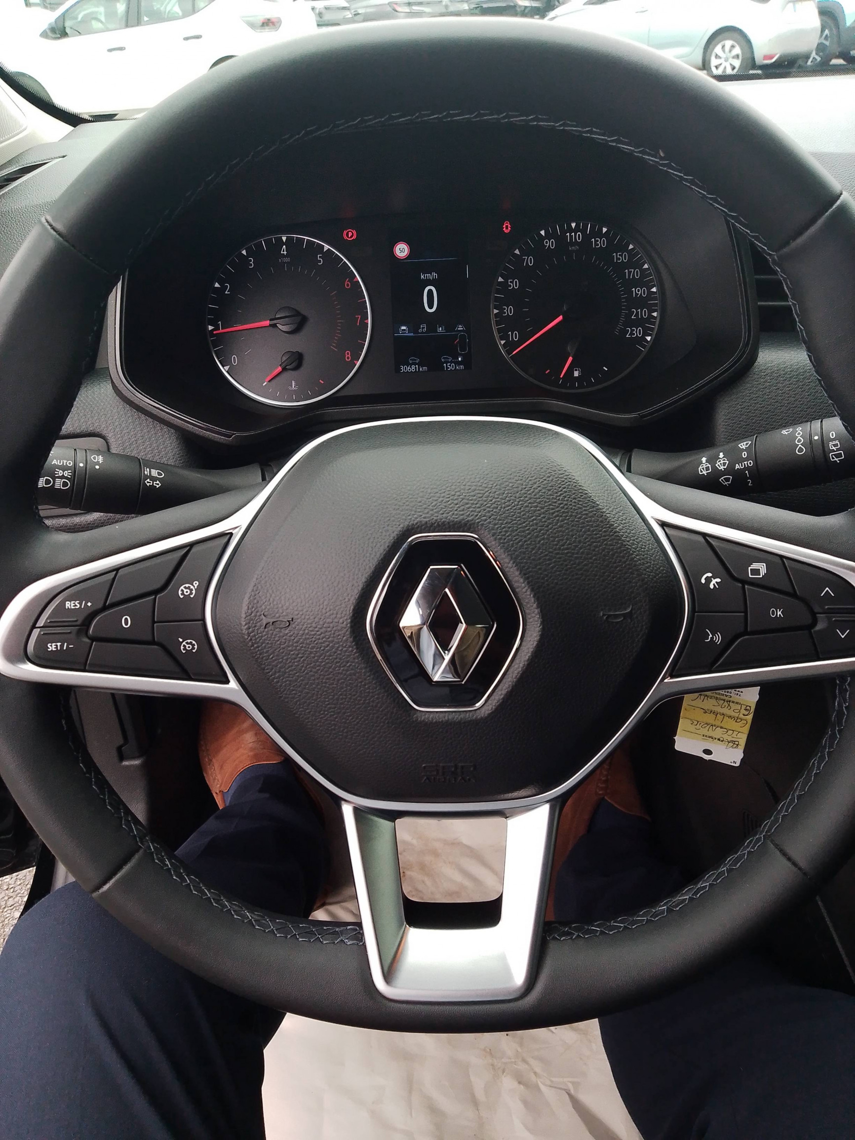 Vente en ligne Renault Clio 5 Clio TCe 90 au prix de 13 490 €