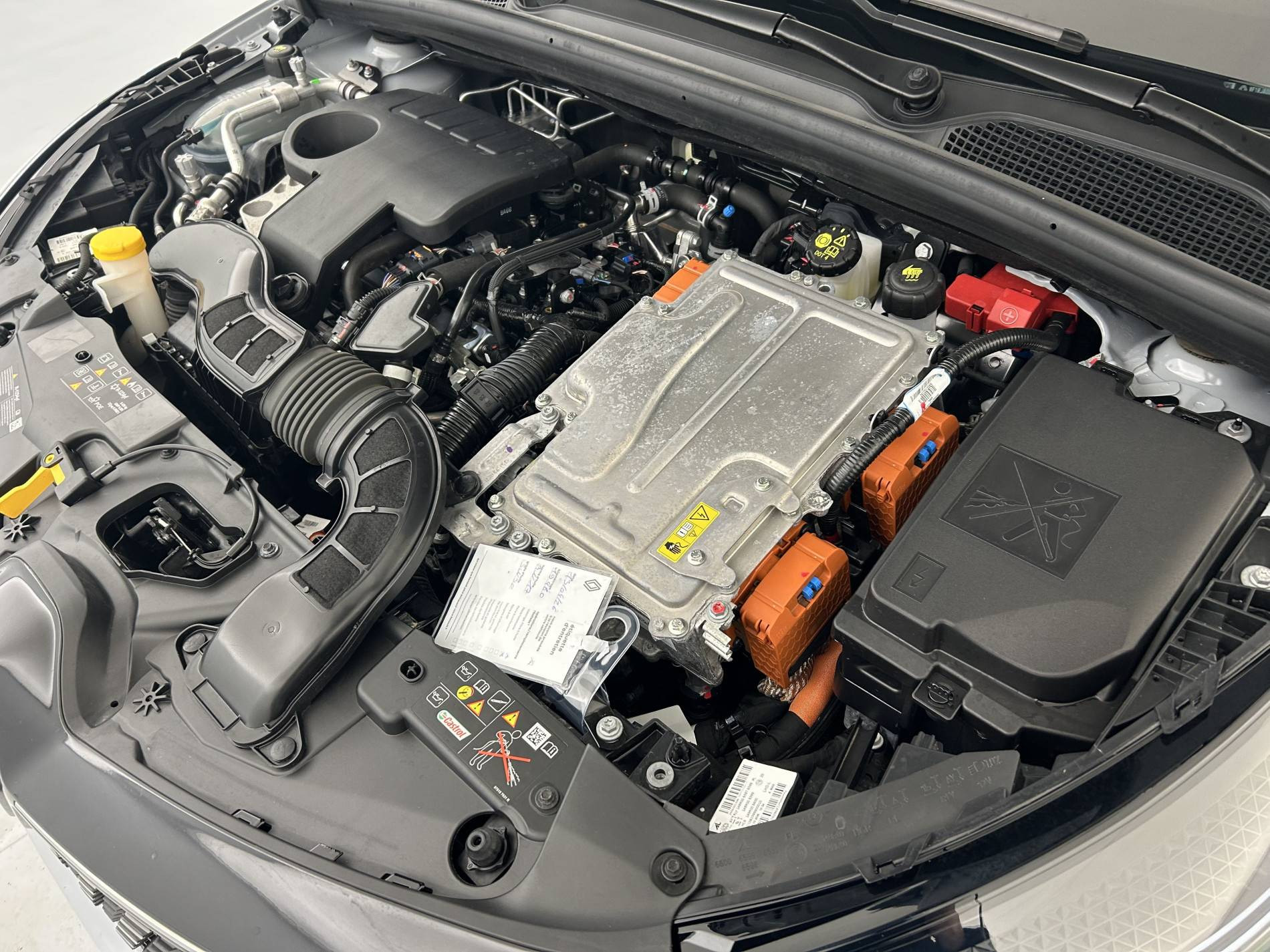 Vente en ligne Renault Clio 5 Clio E-Tech full hybrid 145 ch GSR2 au prix de 19 490 €