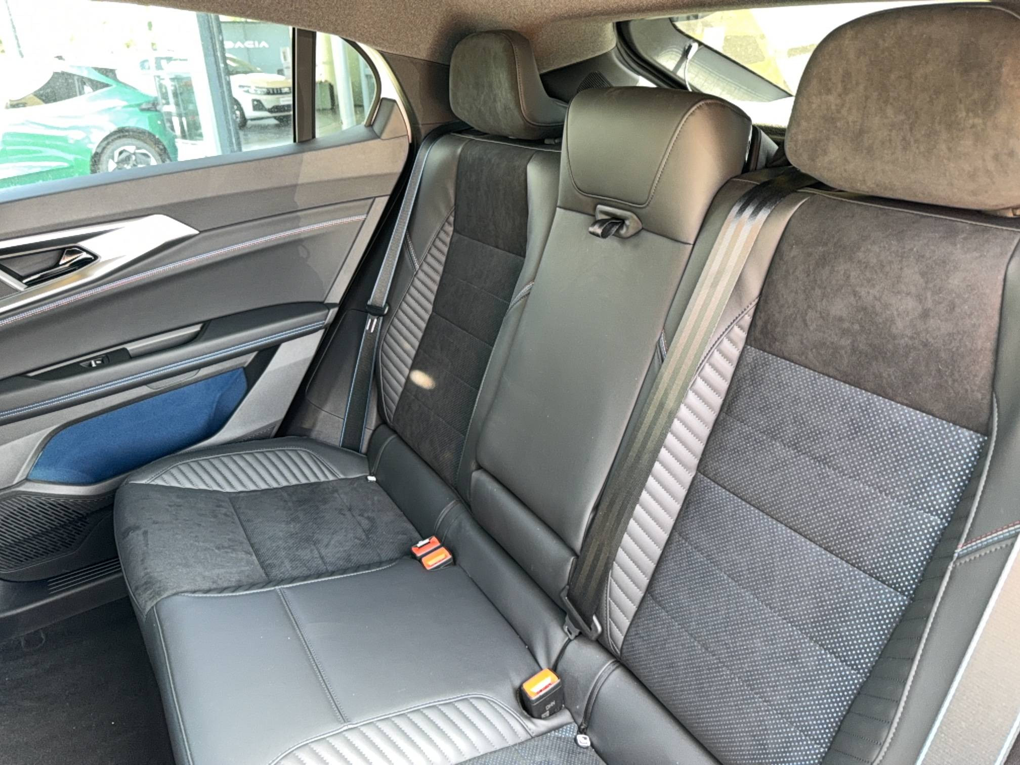 Vente en ligne Renault Rafale  E-Tech full hybrid 200 ch au prix de 46 990 €