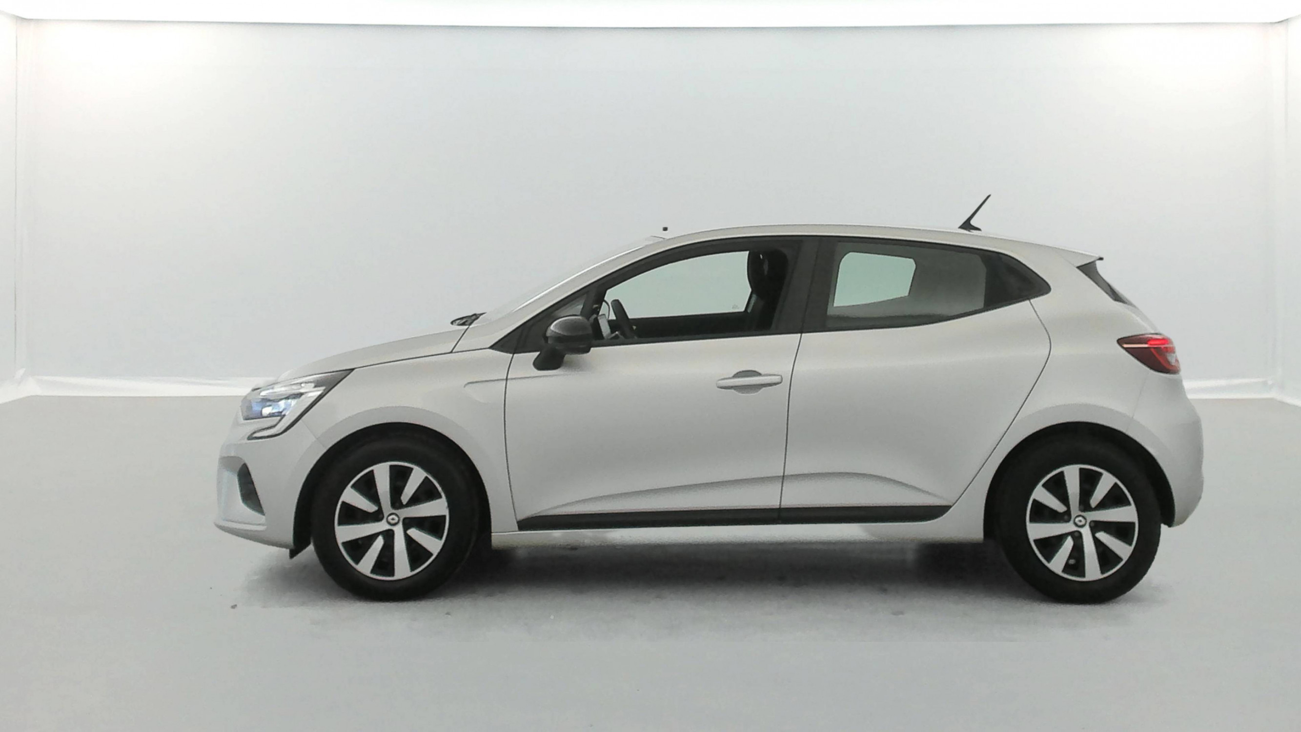 Vente en ligne Renault Clio 5 Clio TCe 90 au prix de 13 990 €