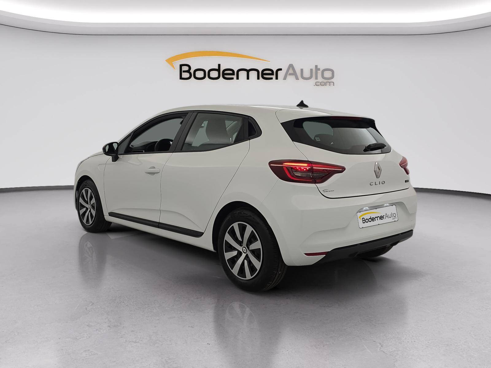 Vente en ligne Renault Clio 5 Clio E-Tech full hybrid 145 au prix de 17 350 €