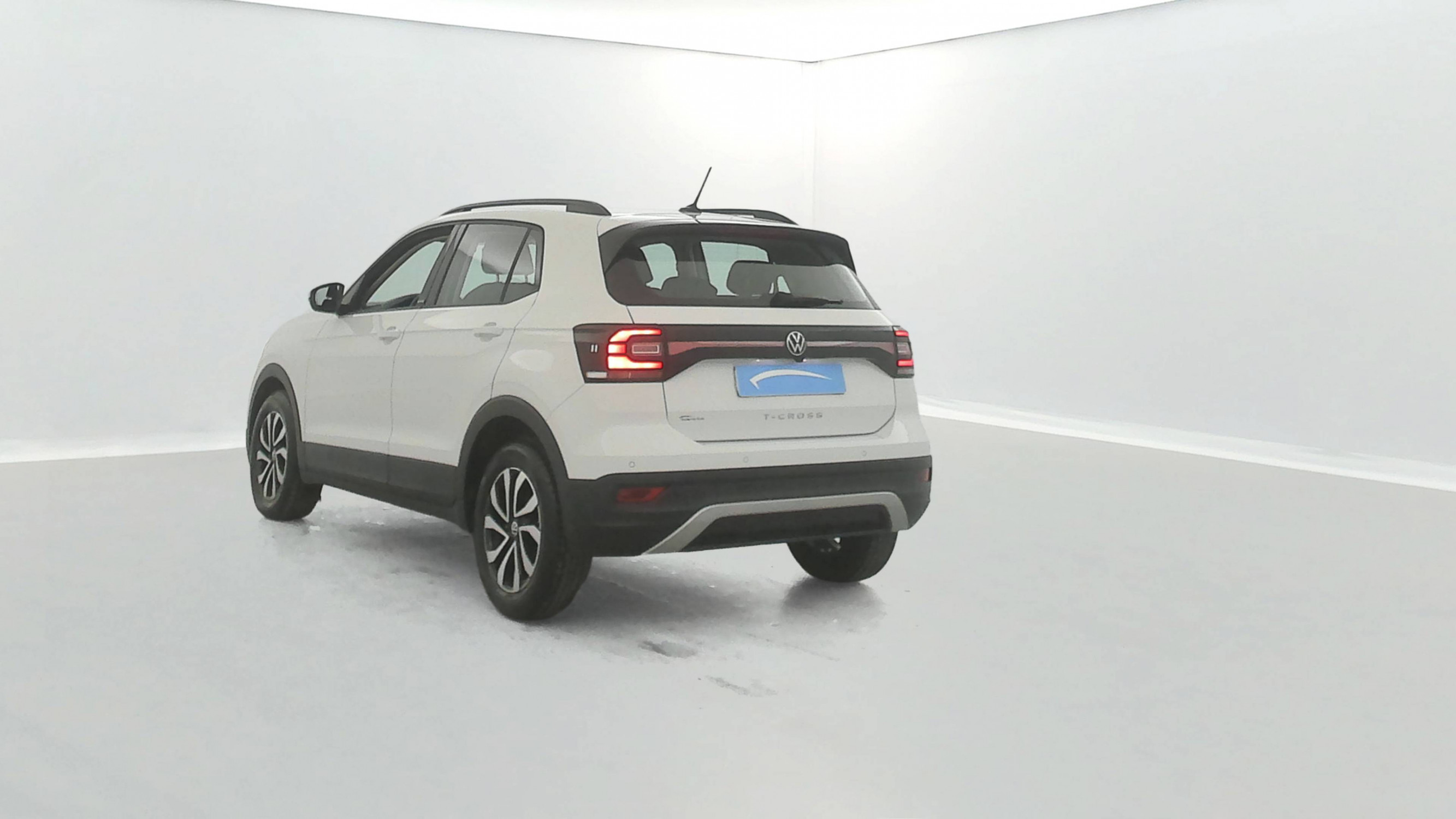 Vente en ligne Volkswagen T-Cross  1.0 TSI 110 Start/Stop BVM6 au prix de 16 790 €