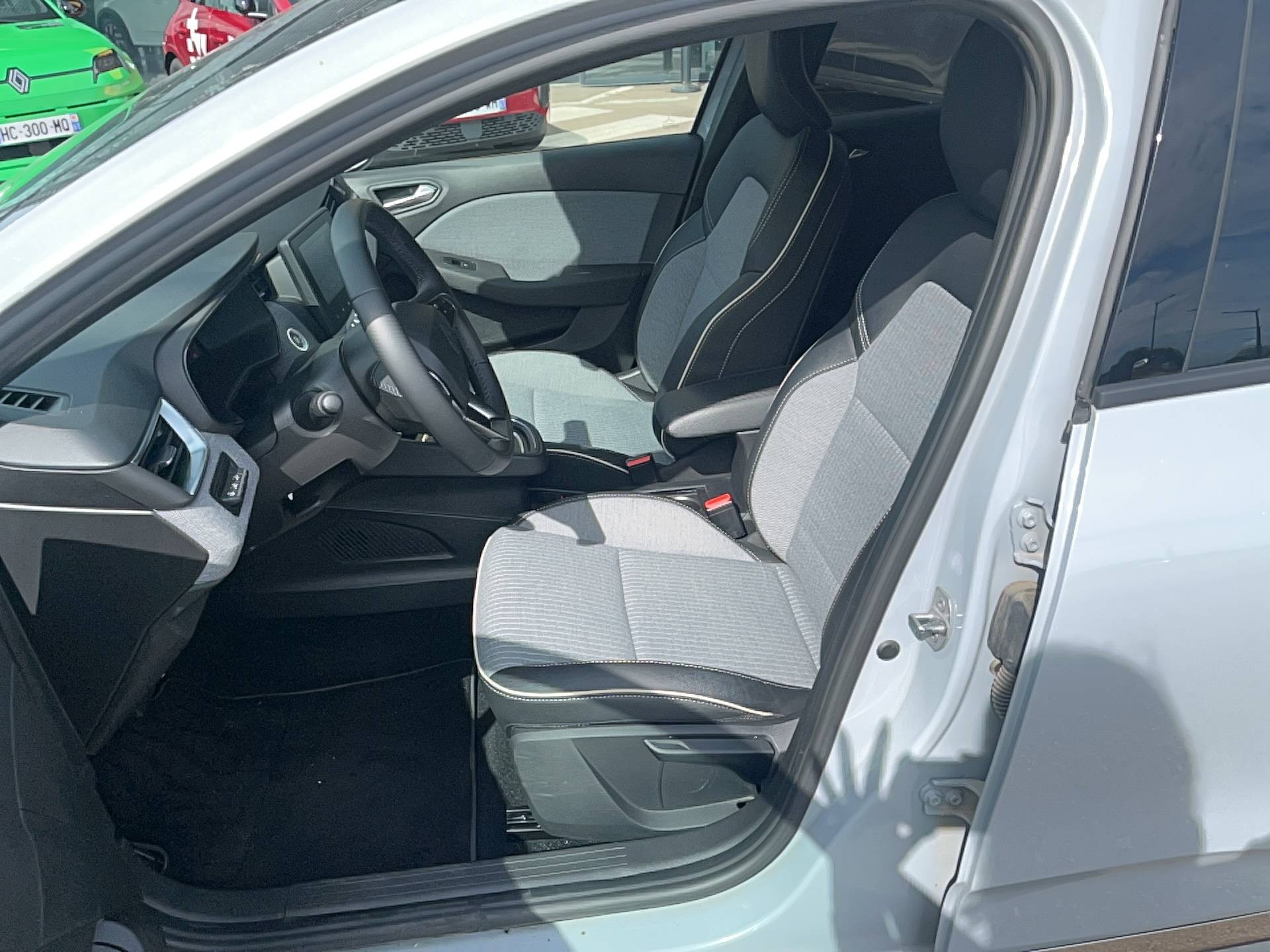 Vente en ligne Renault Clio 5 Clio E-Tech full hybrid 145 ch GSR2 au prix de 21 490 €