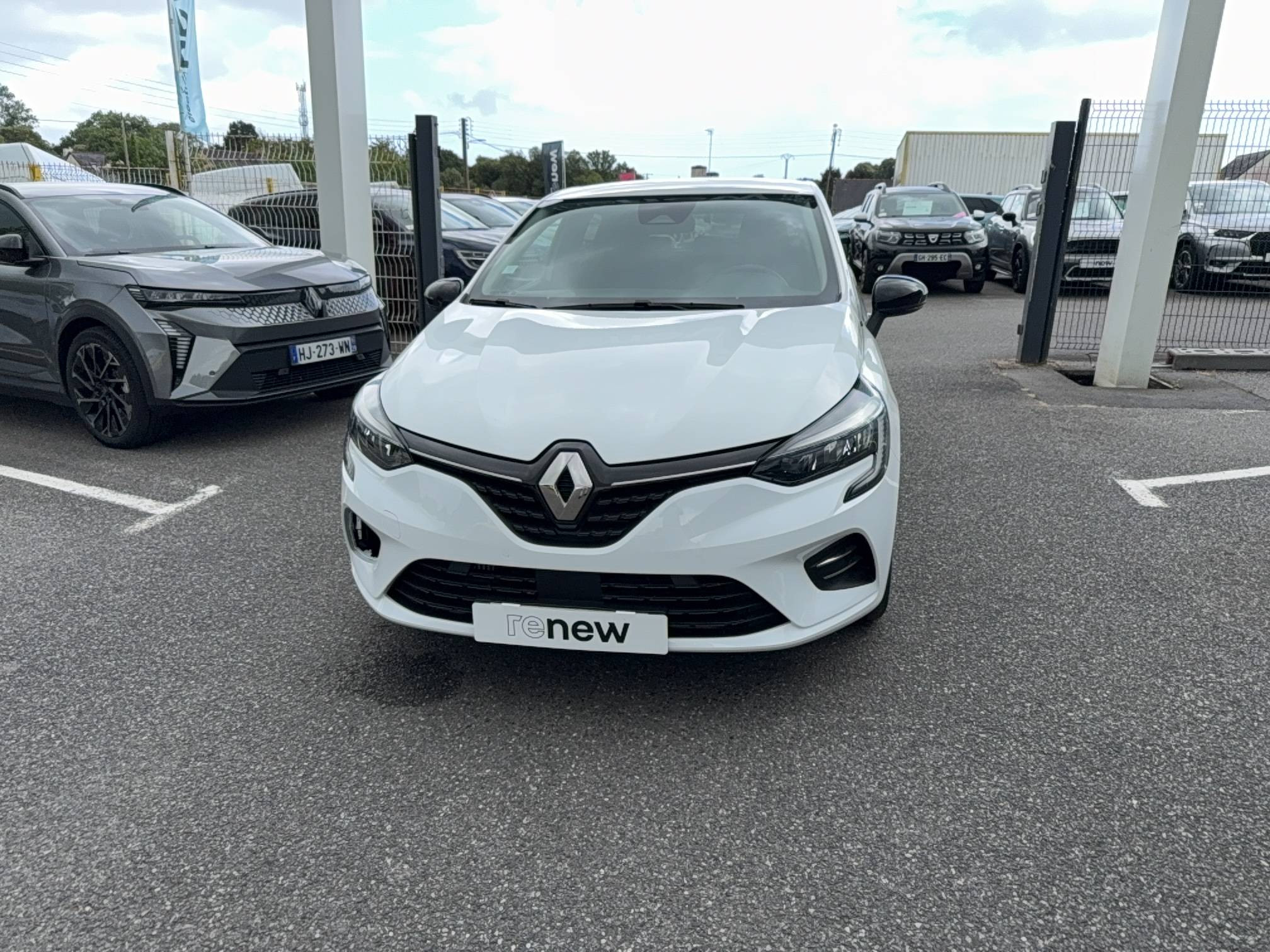 Vente en ligne Renault Clio 5 Clio TCe 100 GPL au prix de 15 490 €
