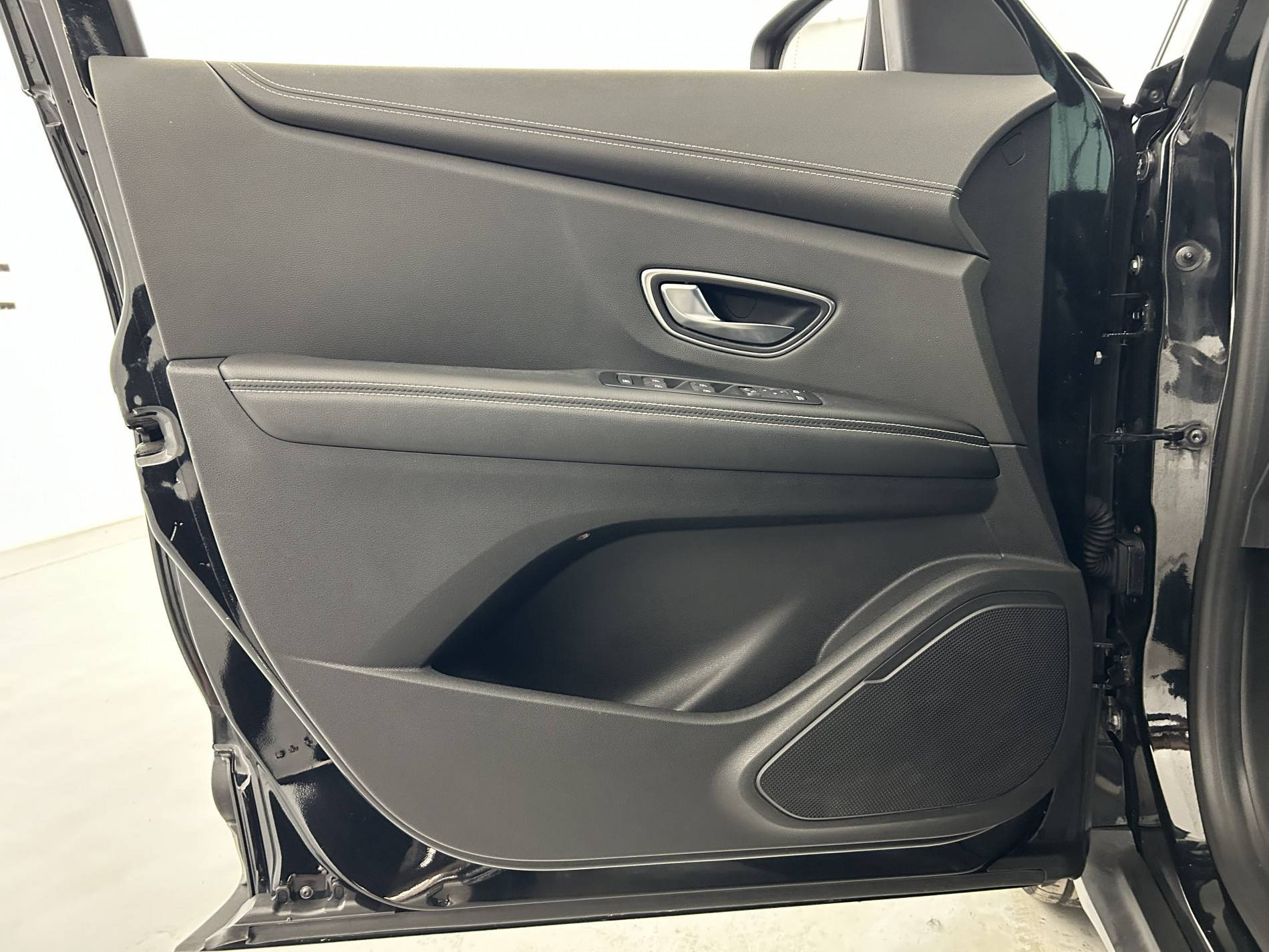 Vente en ligne Renault Grand Scenic 4 Grand Scenic dCi 130 Energy au prix de 14 370 €