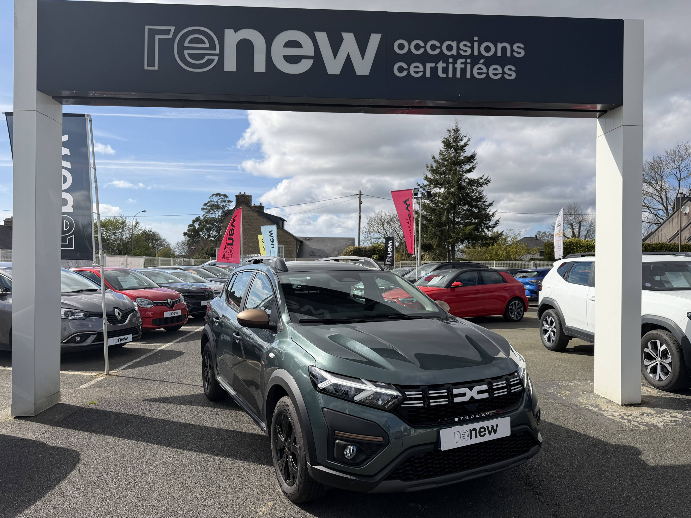 Dacia Sandero  TCe 90 GSR2 occasion de 2025 en vente à Lannion