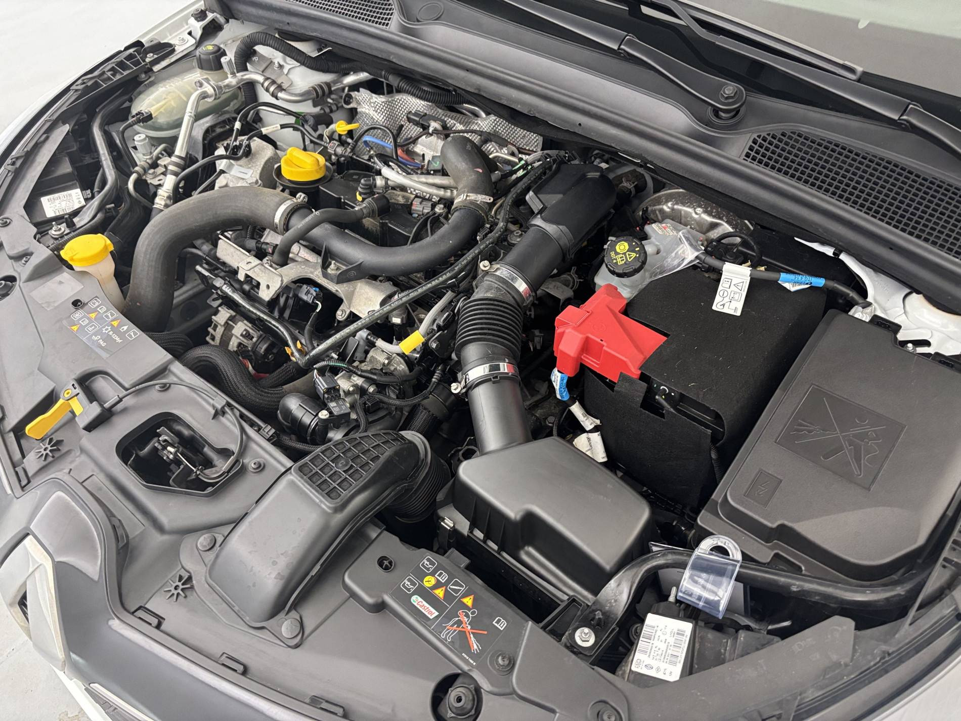Vente en ligne Renault Clio 5 Clio TCe 90 - 21 au prix de 13 990 €