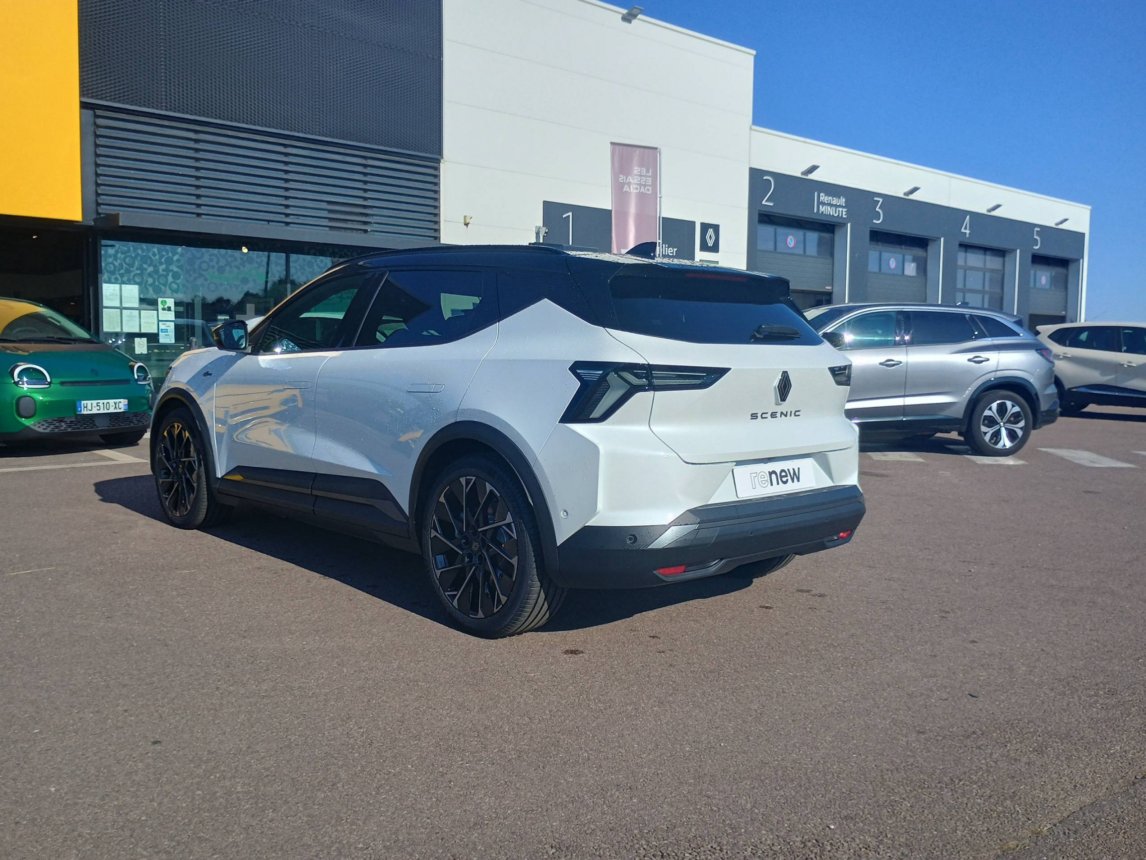 Vente en ligne Renault Scenic E-Tech Scenic E-Tech électrique 220 ch grande autonomie au prix de 51 490 €