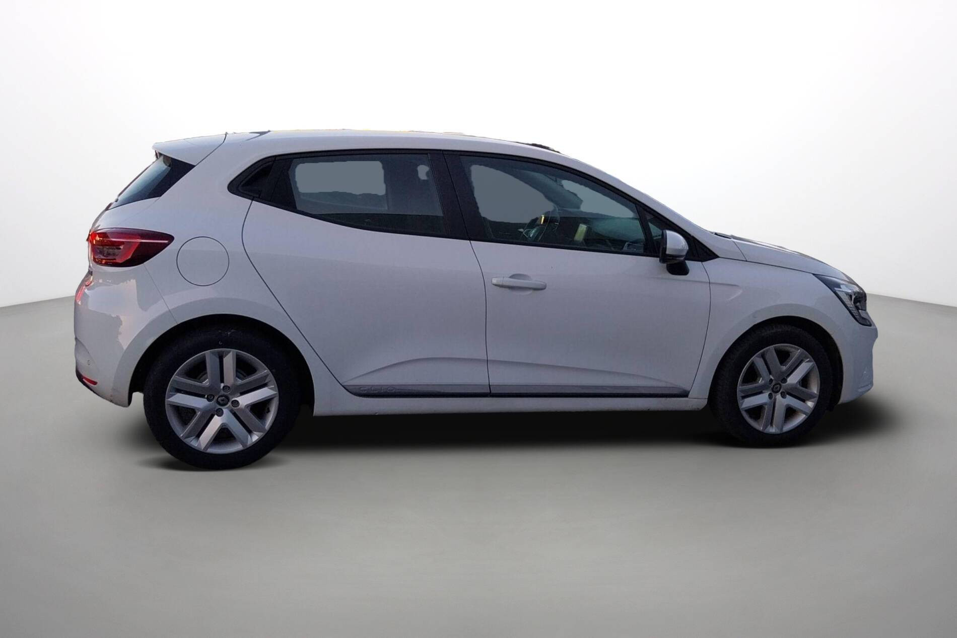 Vente en ligne Renault Clio 5 Clio E-Tech 140 - 21N au prix de 14 990 €