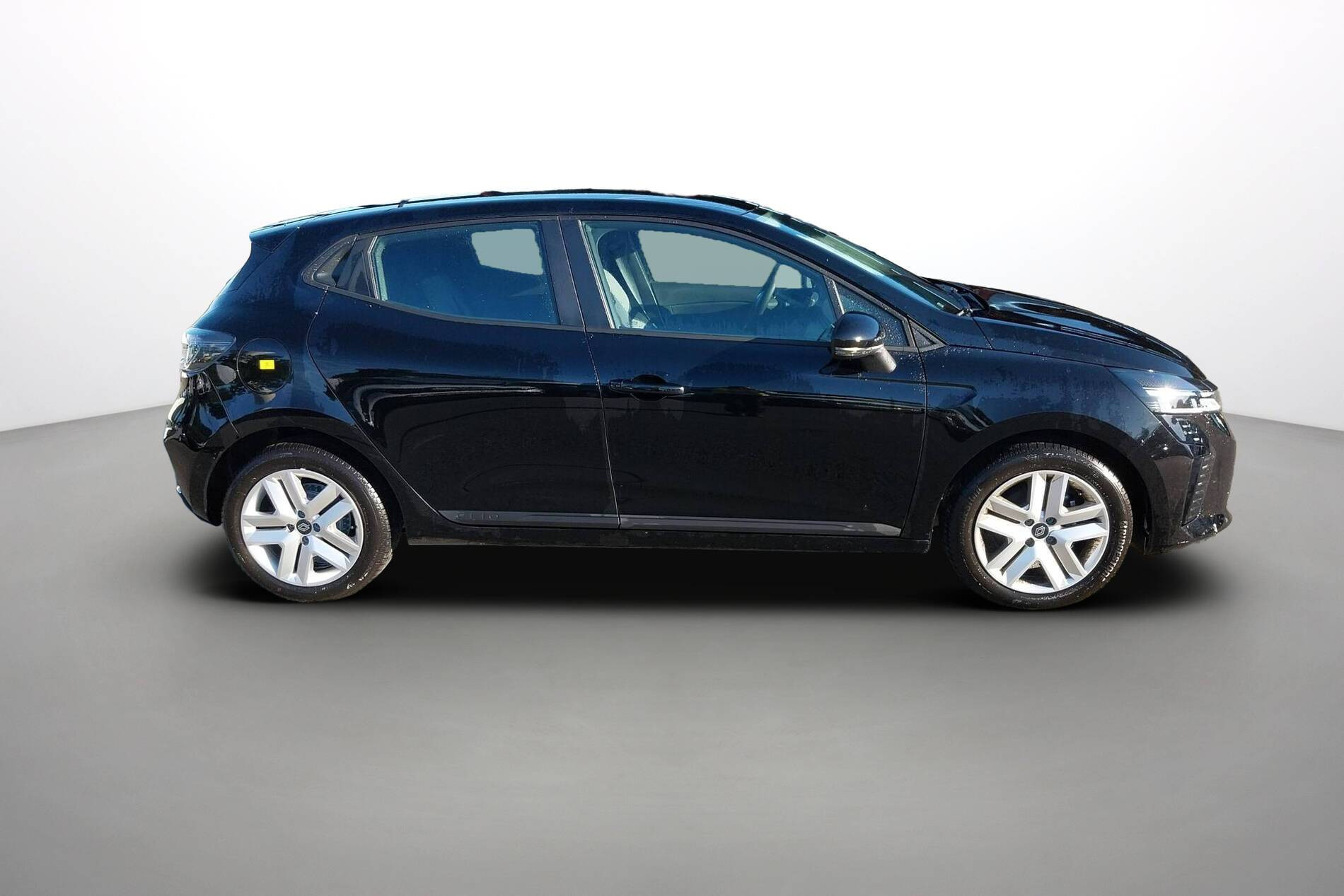 Vente en ligne Renault Clio 5 Clio Blue dCi 100 ch GSR2 au prix de 18 340 €