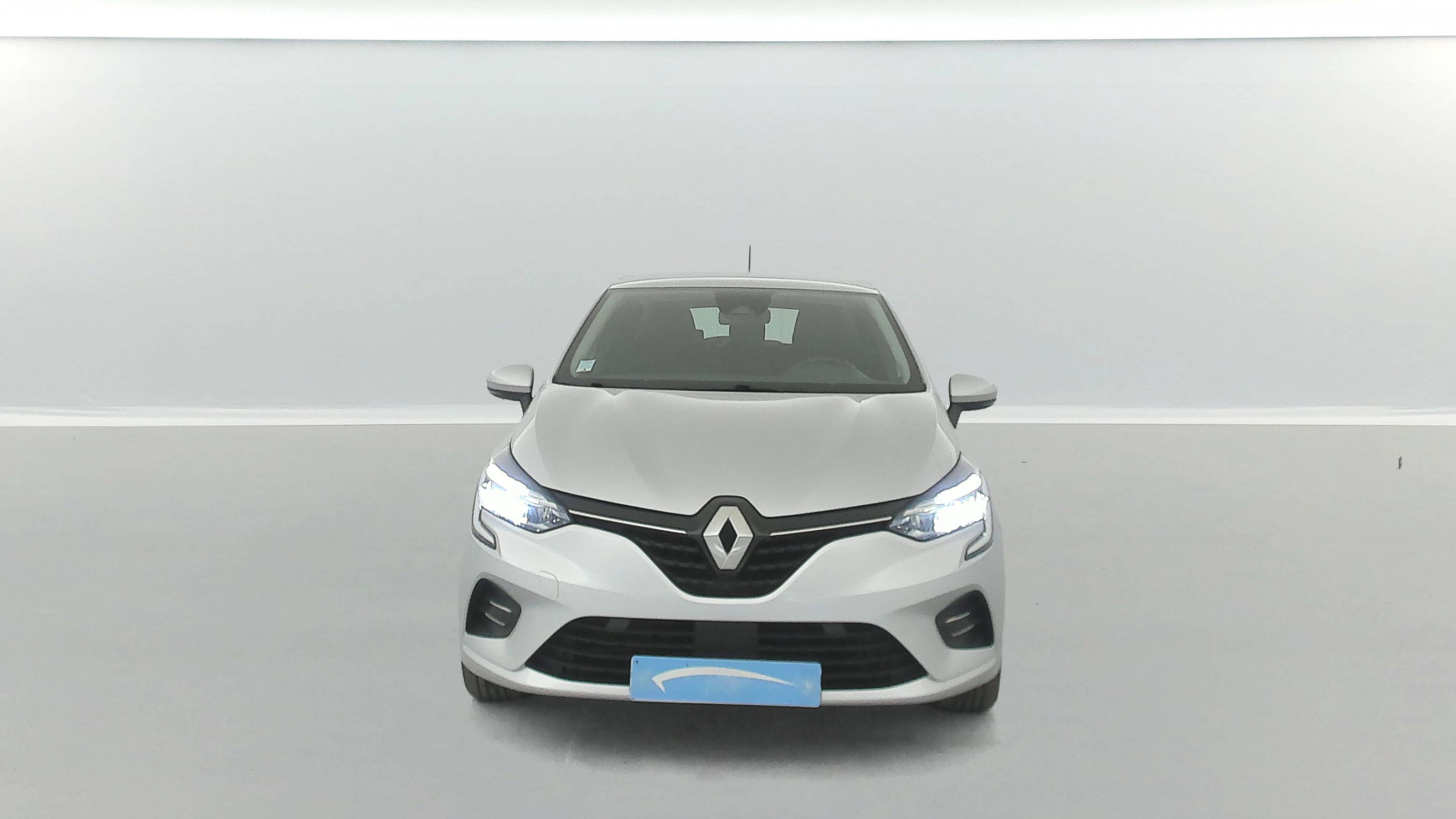 Vente en ligne Renault Clio 5 Clio E-Tech 140 - 21N au prix de 15 990 €