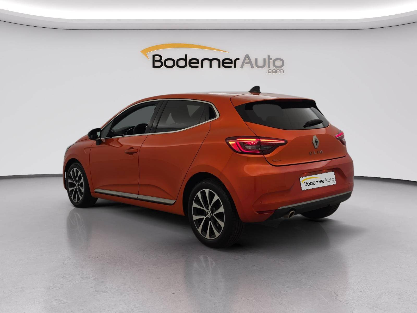 Vente en ligne Renault Clio 5 Clio TCe 90 au prix de 15 290 €