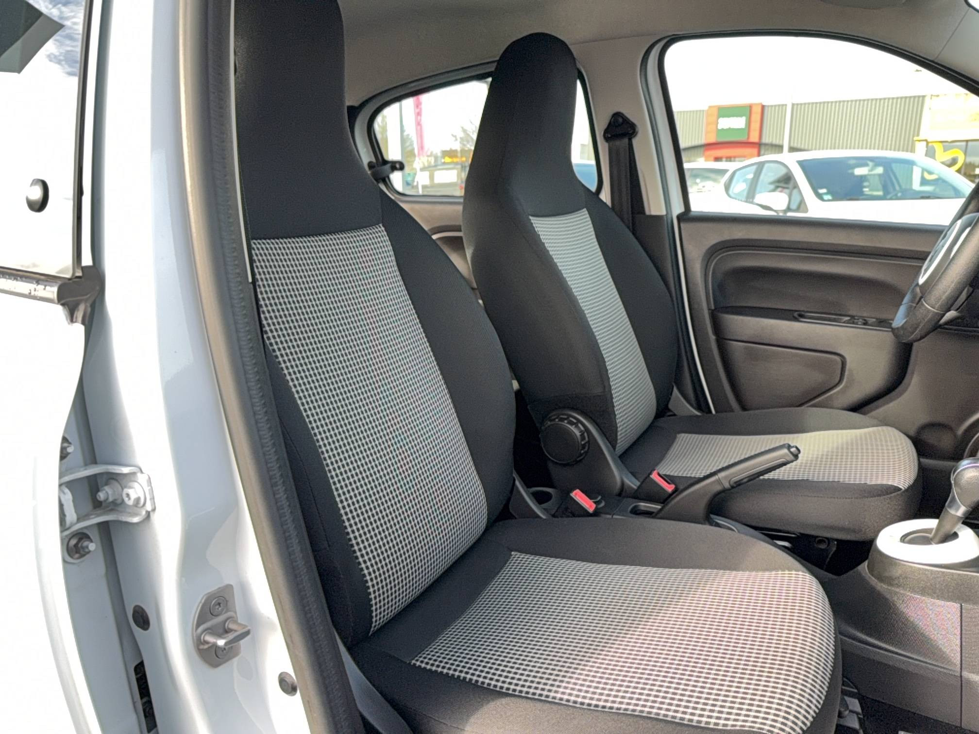 Vente en ligne Renault Twingo Electrique Twingo III E-Tech au prix de 9 890 €