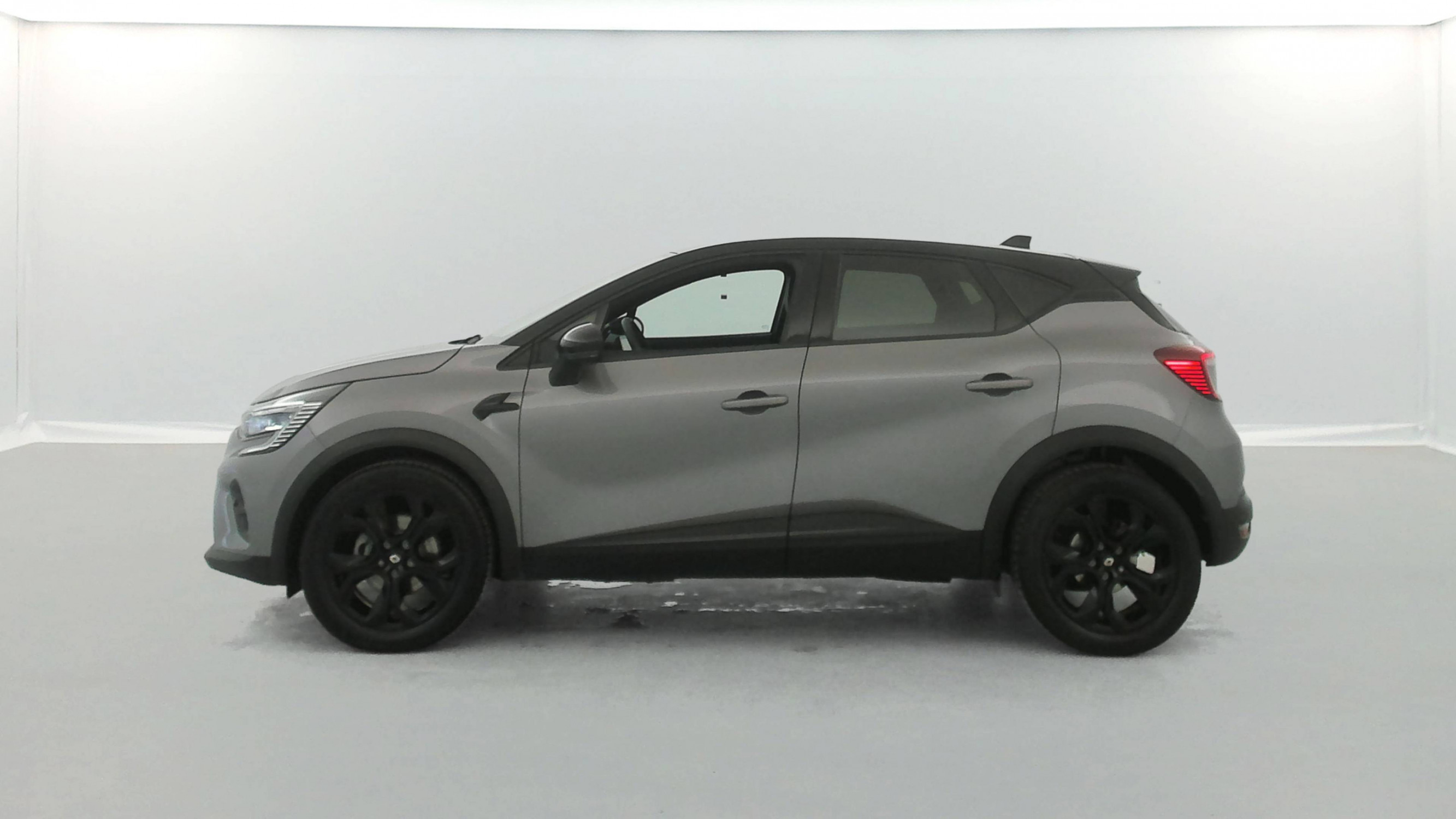 Vente en ligne Renault Captur  E-Tech 145 au prix de 17 990 €