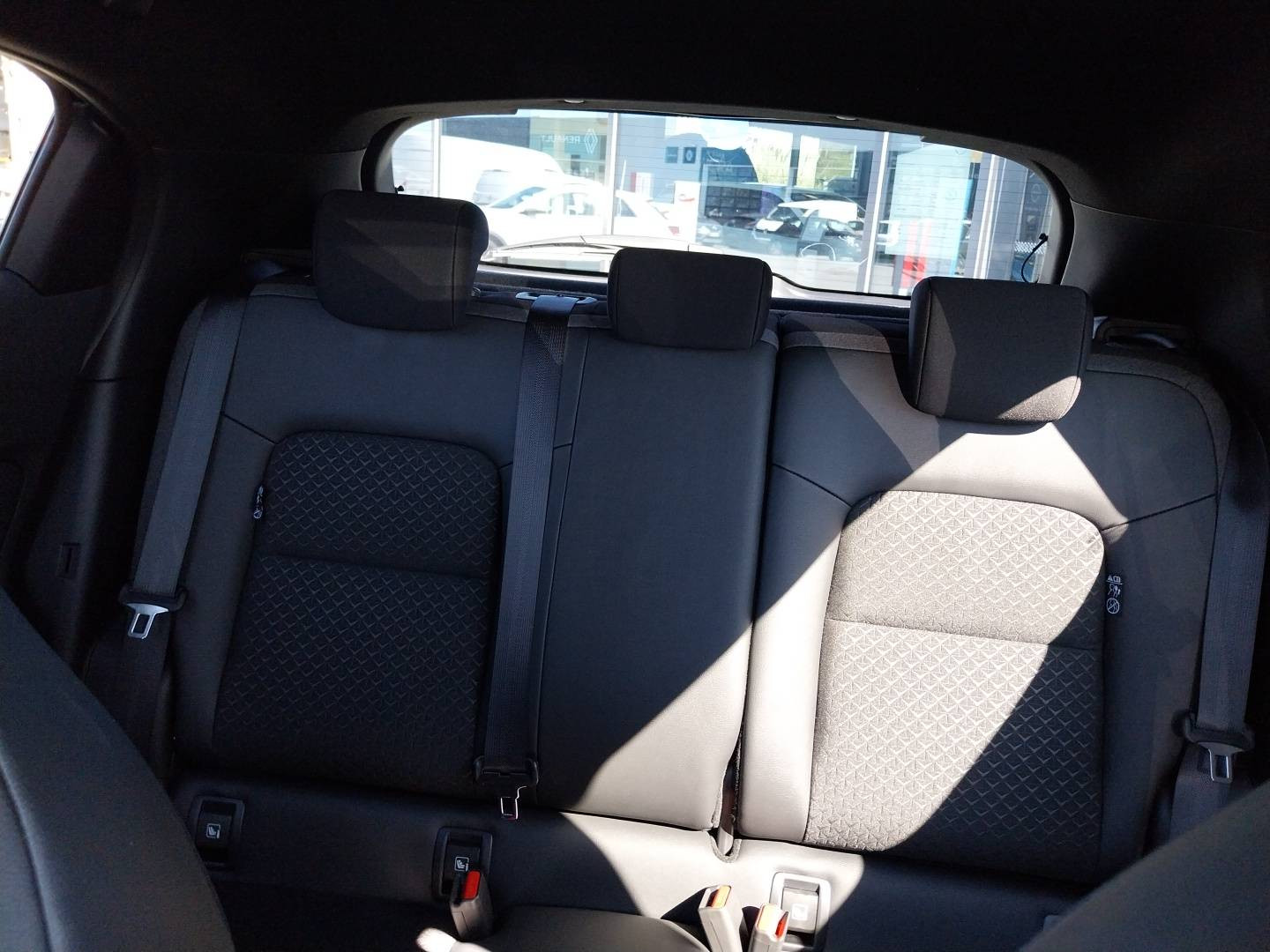Vente en ligne Nissan Juke  HYBRID 143 au prix de 28 990 €