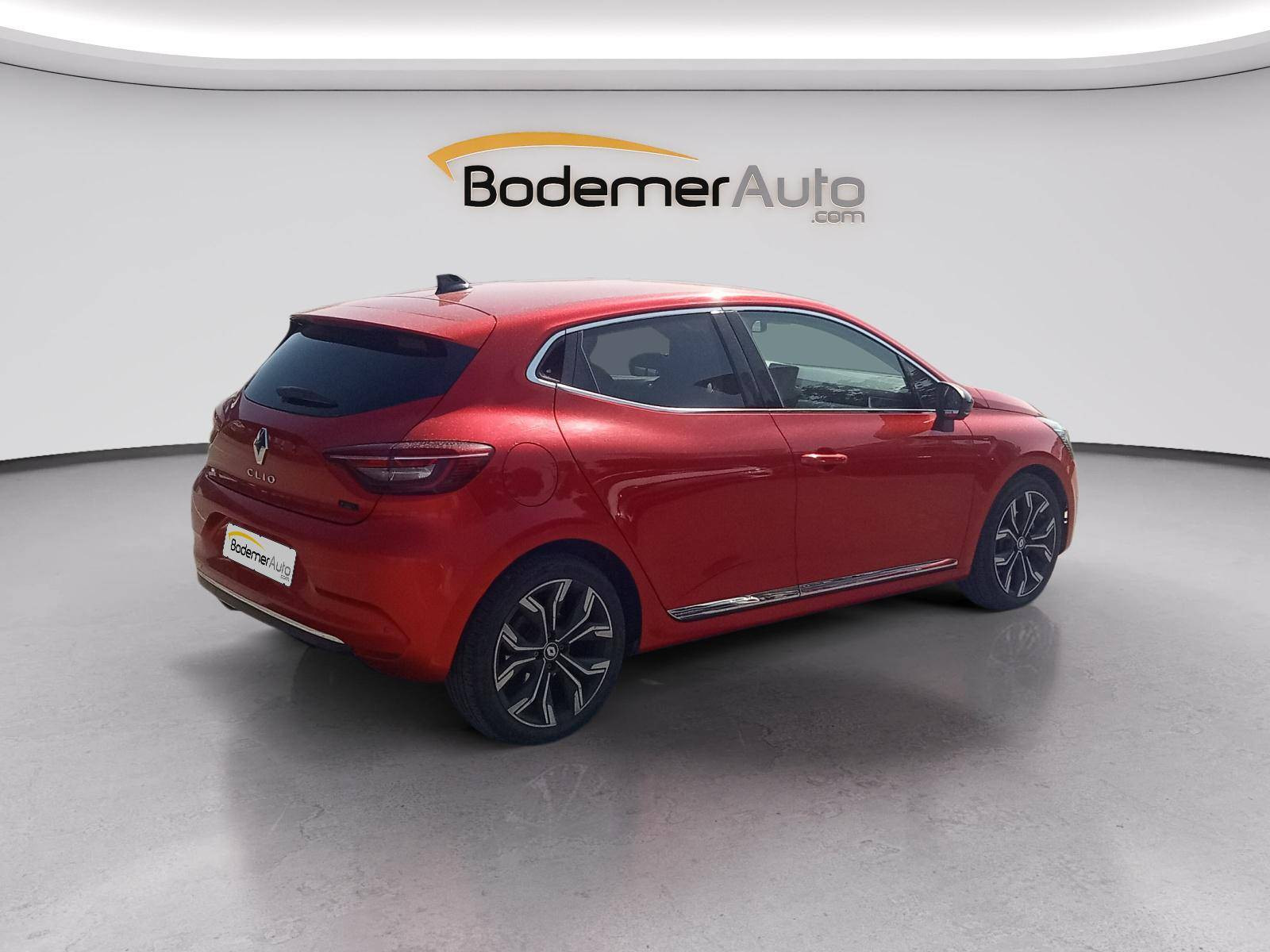 Vente en ligne Renault Clio 5 Clio E-Tech full hybrid 145 au prix de 17 490 €