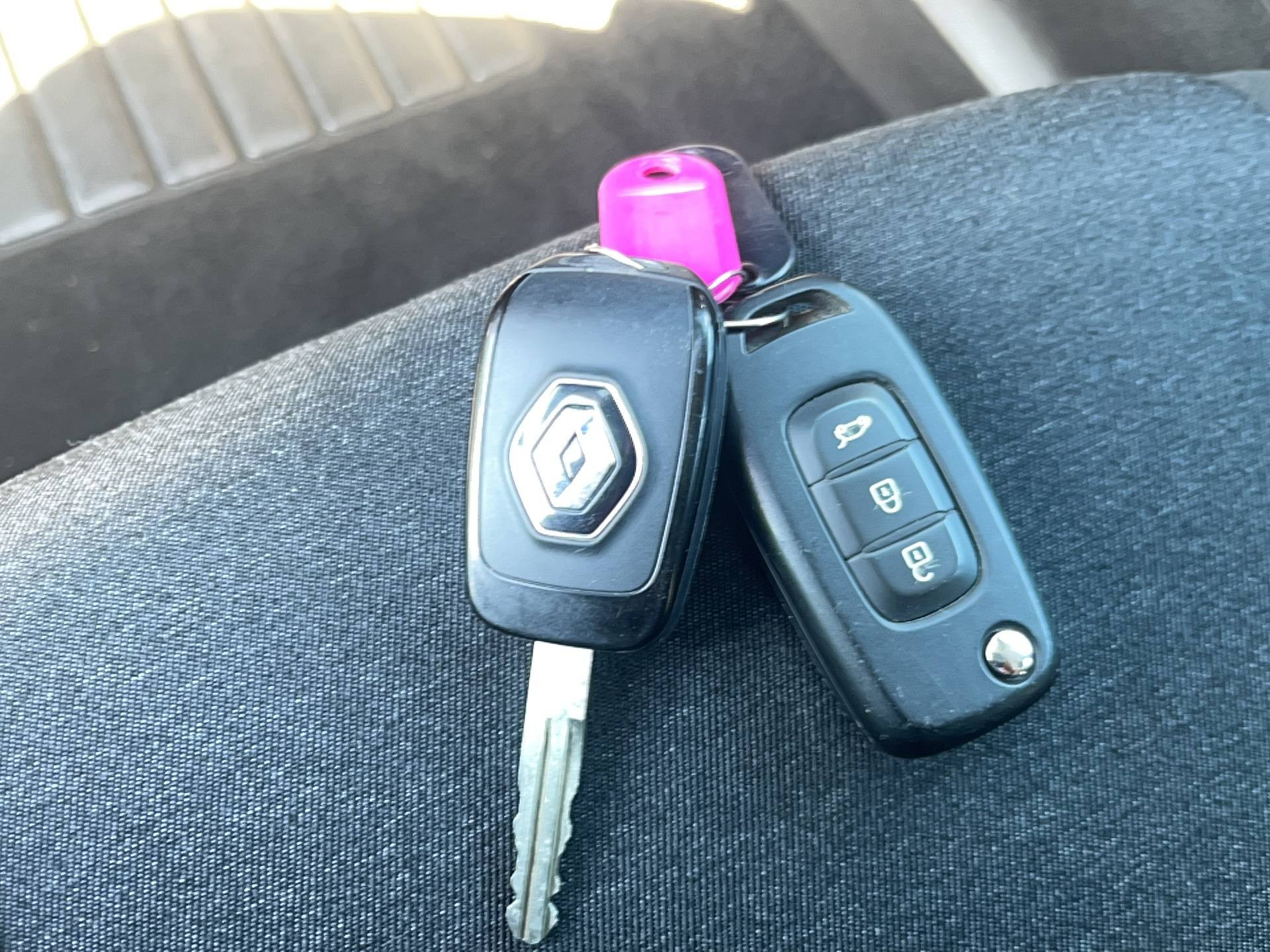 Vente en ligne Renault Clio 5 Clio TCe 90 au prix de 13 990 €