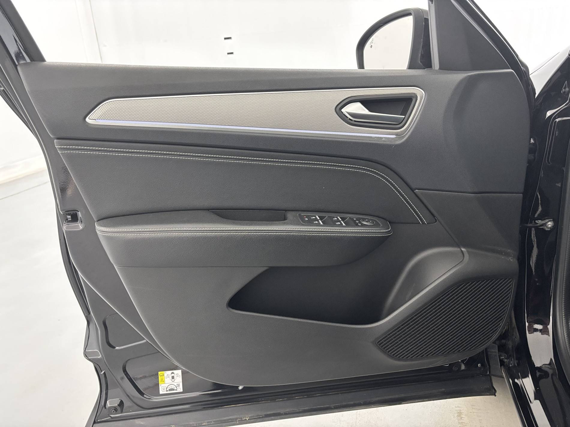 Vente en ligne Renault Arkana  E-Tech hybride 145 - 22 au prix de 19 890 €
